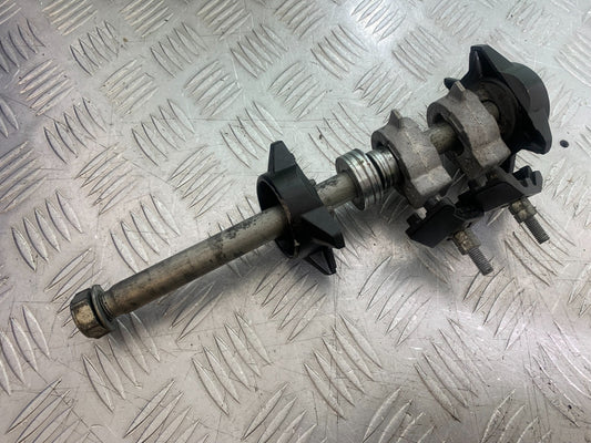 YAMAHA YZF R7 REAR WHEEL SPINDLE  YEAR 2022-2025 (CMB1255)