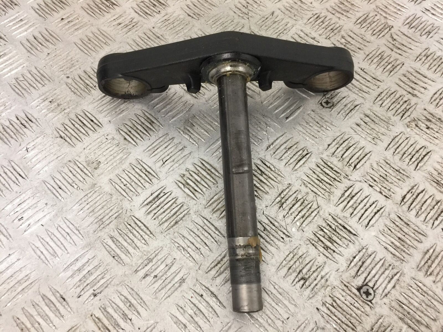 YAMAHA MT03 BOTTOM YOKE  YEAR 2018  (STOCK 801)