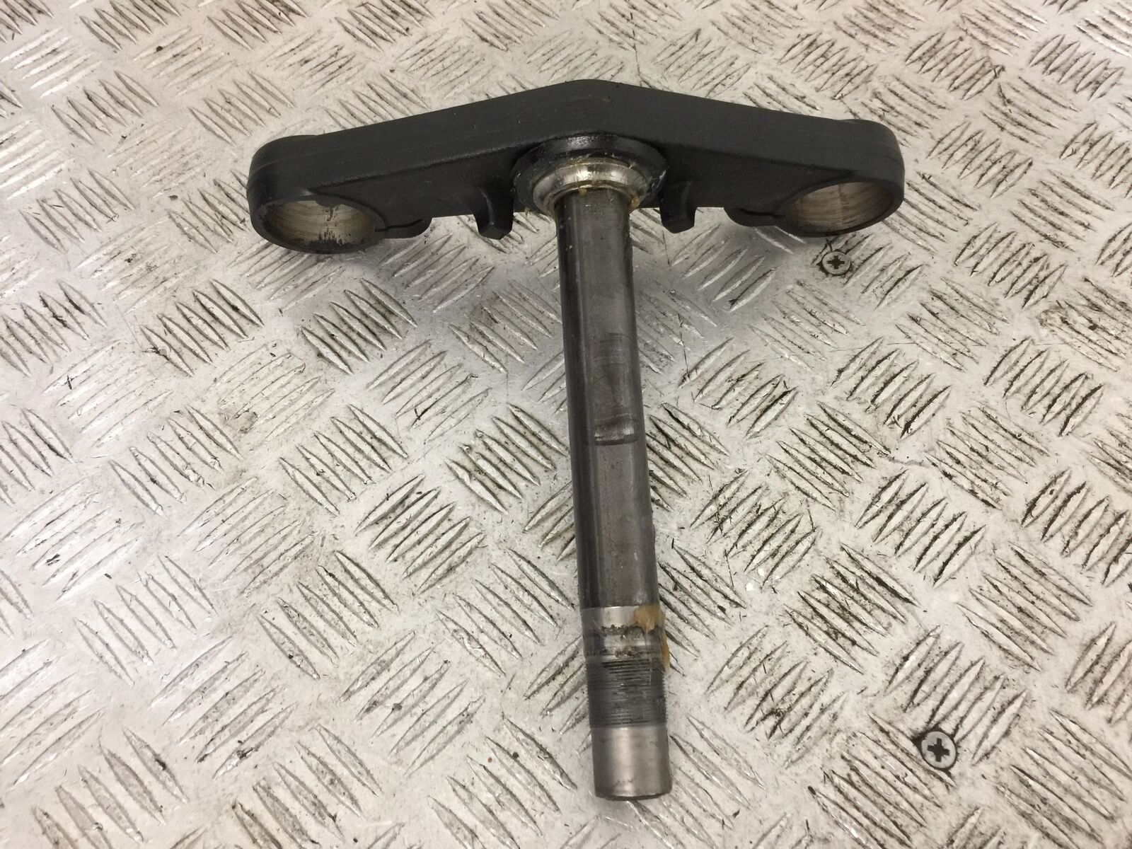 YAMAHA MT03 BOTTOM YOKE  YEAR 2018  (STOCK 801)
