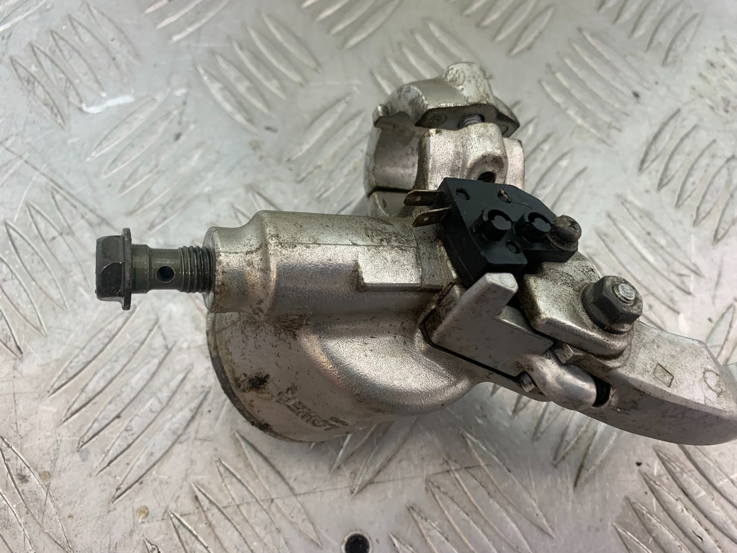 KAWASAKI VN1500 CLASSIC FRONT BRAKE MASTER CYLINDER  YEAR 1999 -2006 (CMB1166)