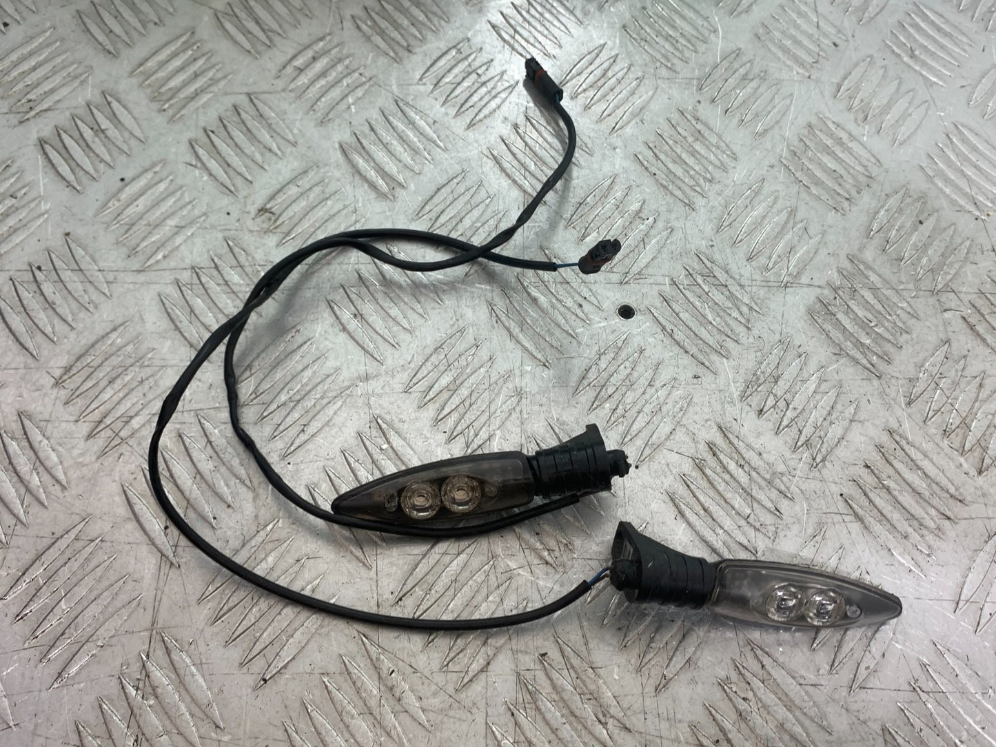 BMW S1000 RR FRONT INDICATORS YEAR 2015-2018 (CMB1246)