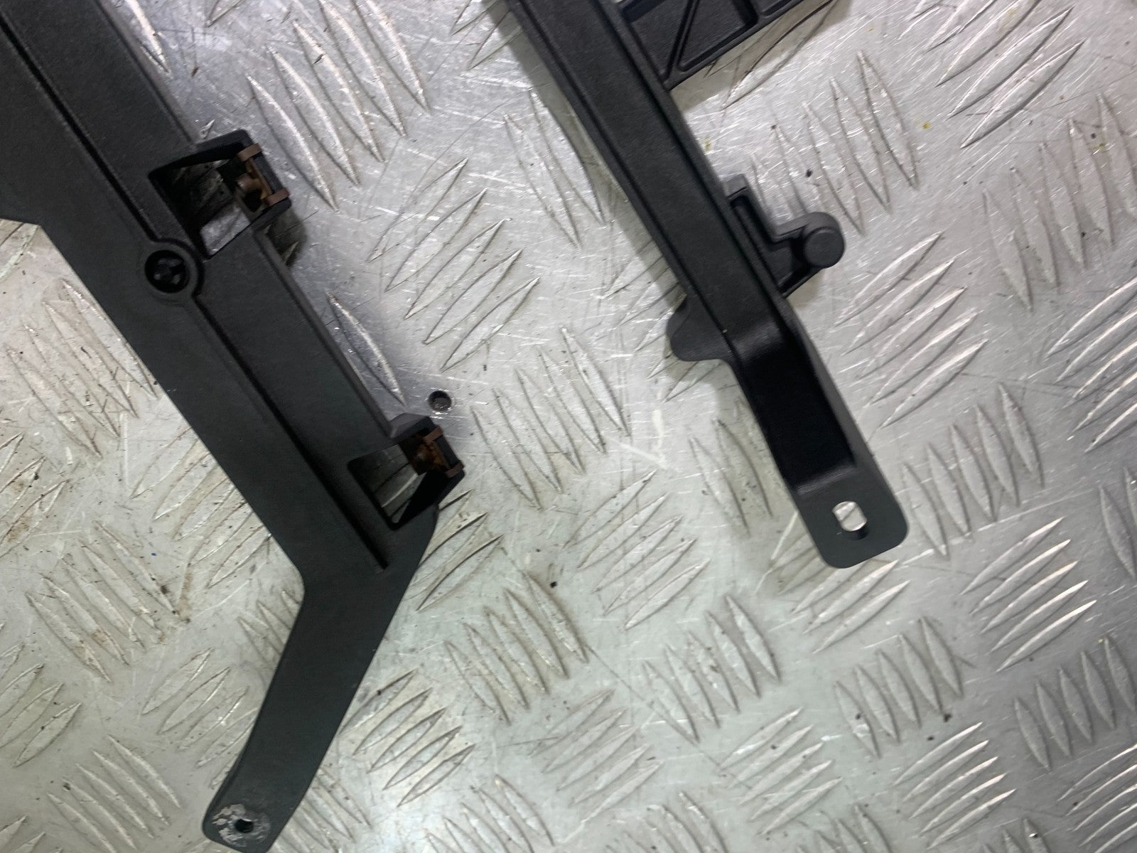 TRIUMPH 1050 SPRINT ST FRAME BRACKETS   2004-2007 (CMB1197)