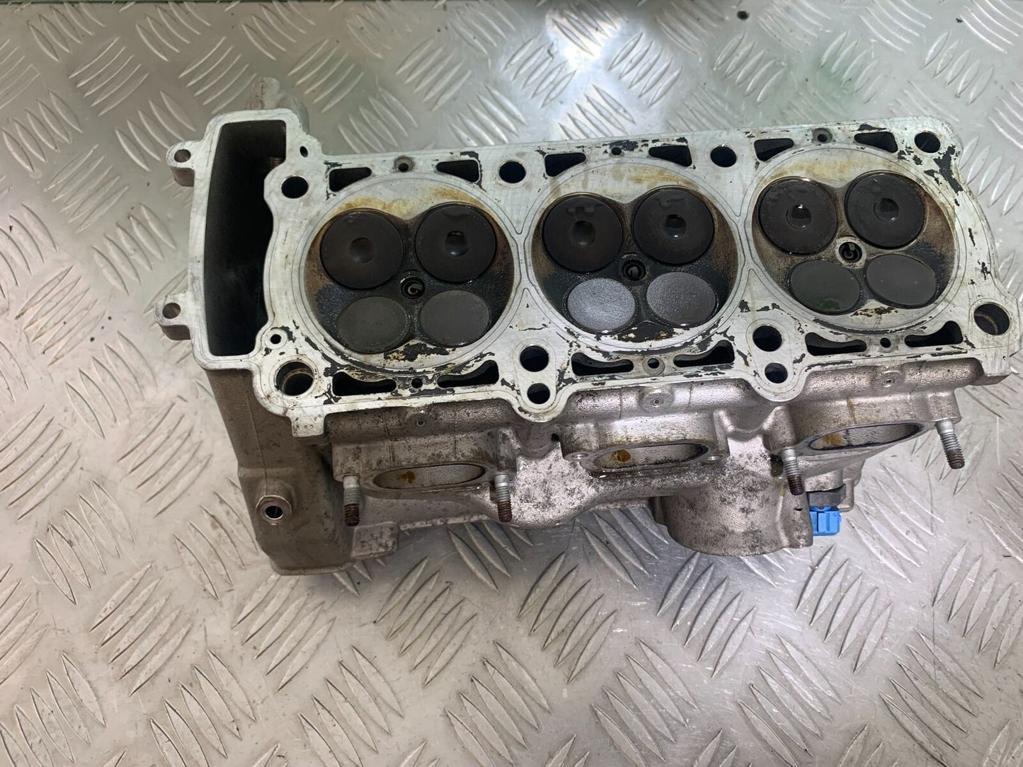 MV AGUSTA TURISMO VELOCE 800 CYLINDER HEAD AND CAMS  YEAR 2014-17 (CMB1051)