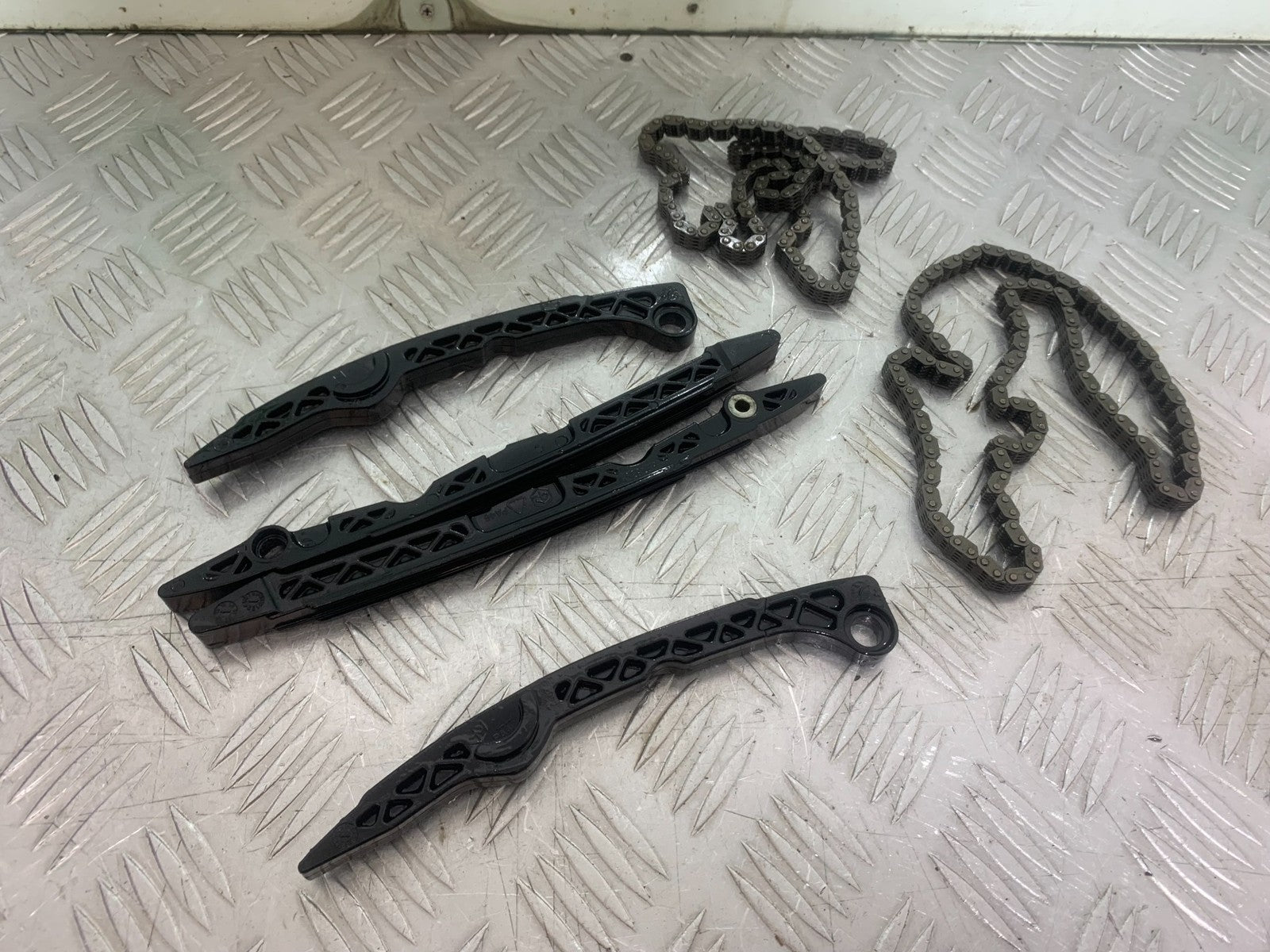APRILIA RSV4 FACTORY CAM CHAIN AND BLADES   YEAR 2009-2012 (CMB1224)