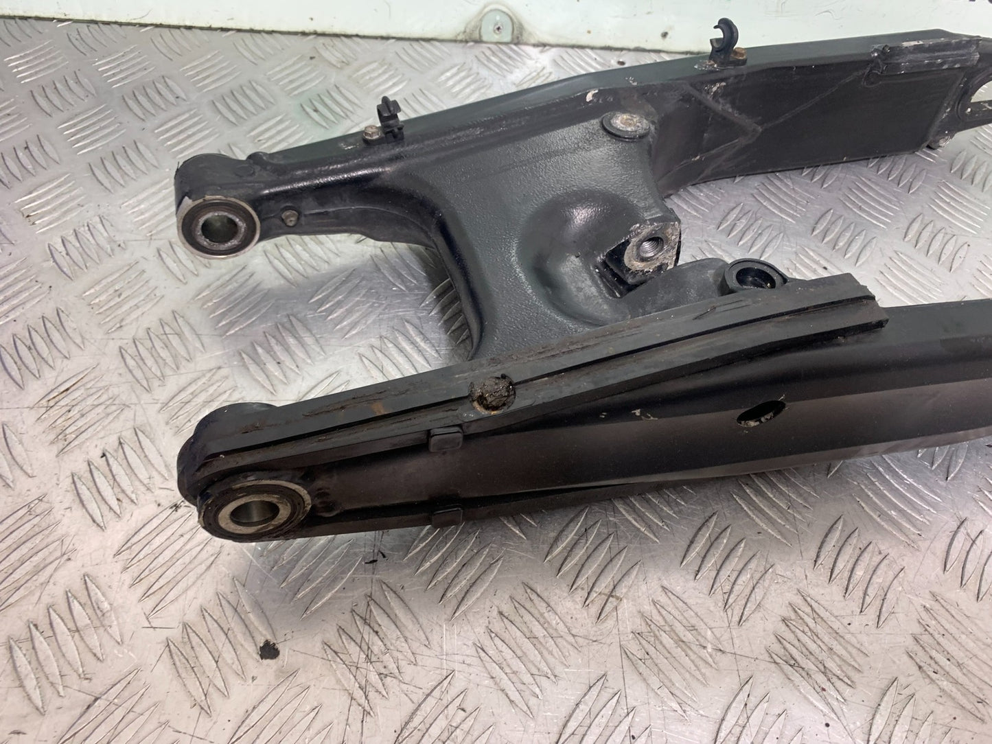 KTM 990 SUPER DUKE SWINGARM  YEAR 2007-2011  (CMB1207)