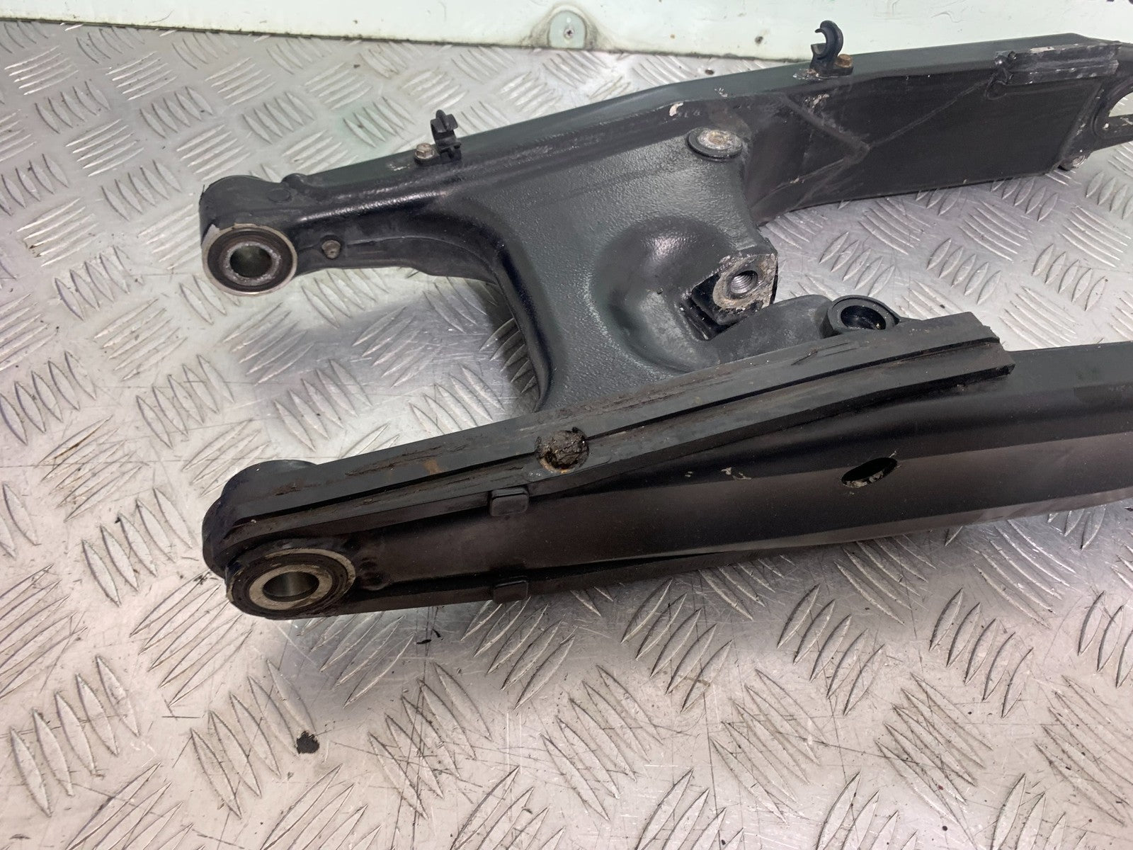 KTM 990 SUPER DUKE SWINGARM  YEAR 2007-2011  (CMB1207)