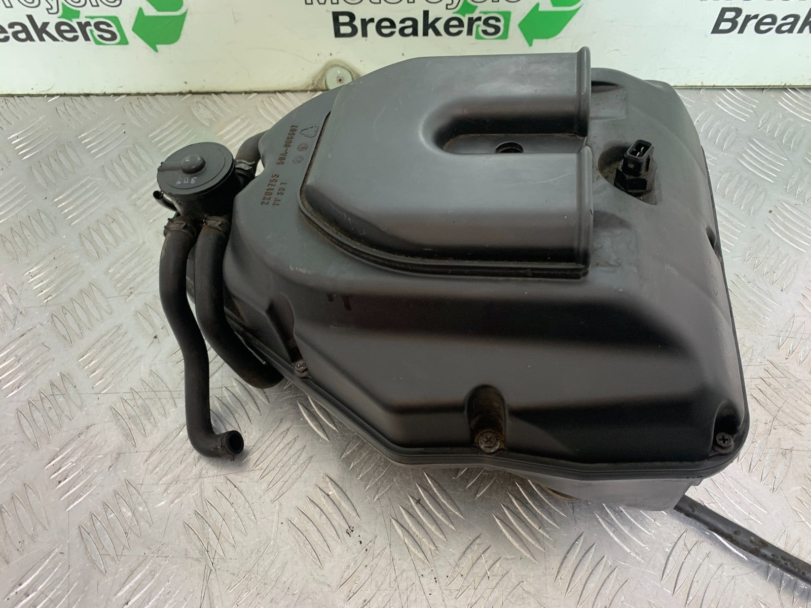 TRIUMPH 955i SPRINT ST AIRBOX YEAR 1999-04 (CMB1230)