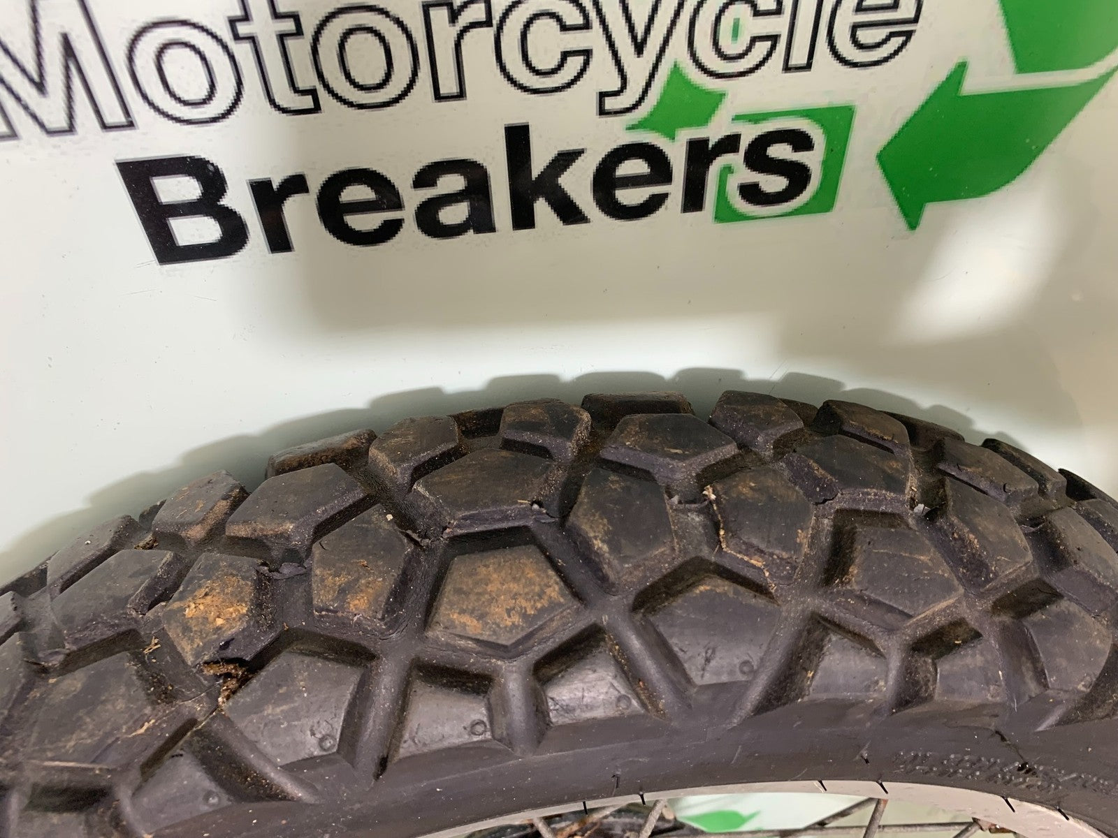 KAWASAKI KLR250 KLR 250 REAR WHEEL   YEAR 1984-2001 (CMB1225)