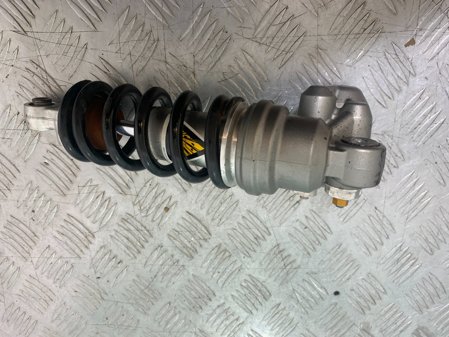 YAMAHA YZF R1 14 B BIG BANG REAR SHOCK   2009-14 (CMB1175)
