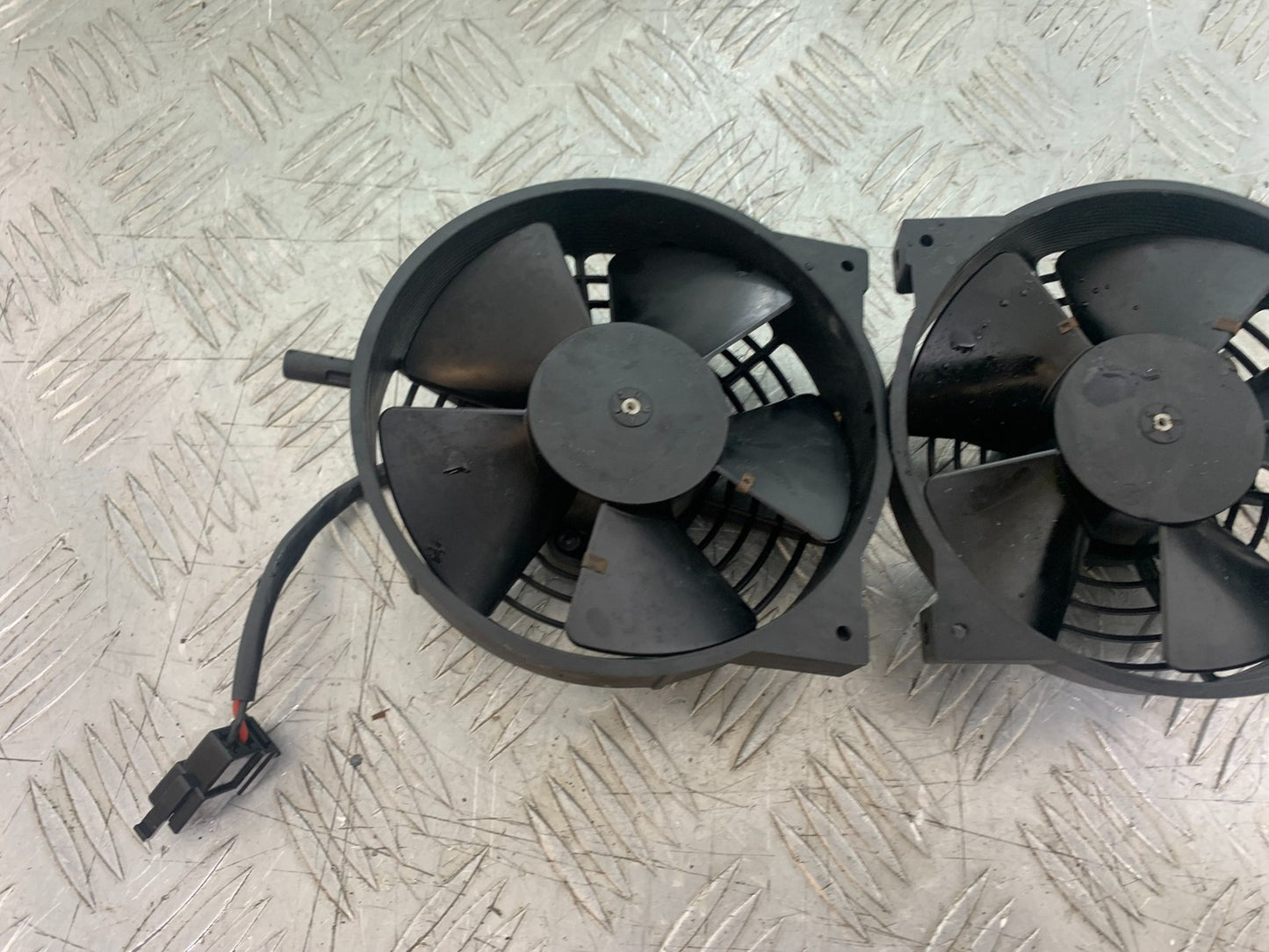 APRILIA RSV1000 R FACTORY MILLE RADIATOR FANS   2004-09 (CMB1203)