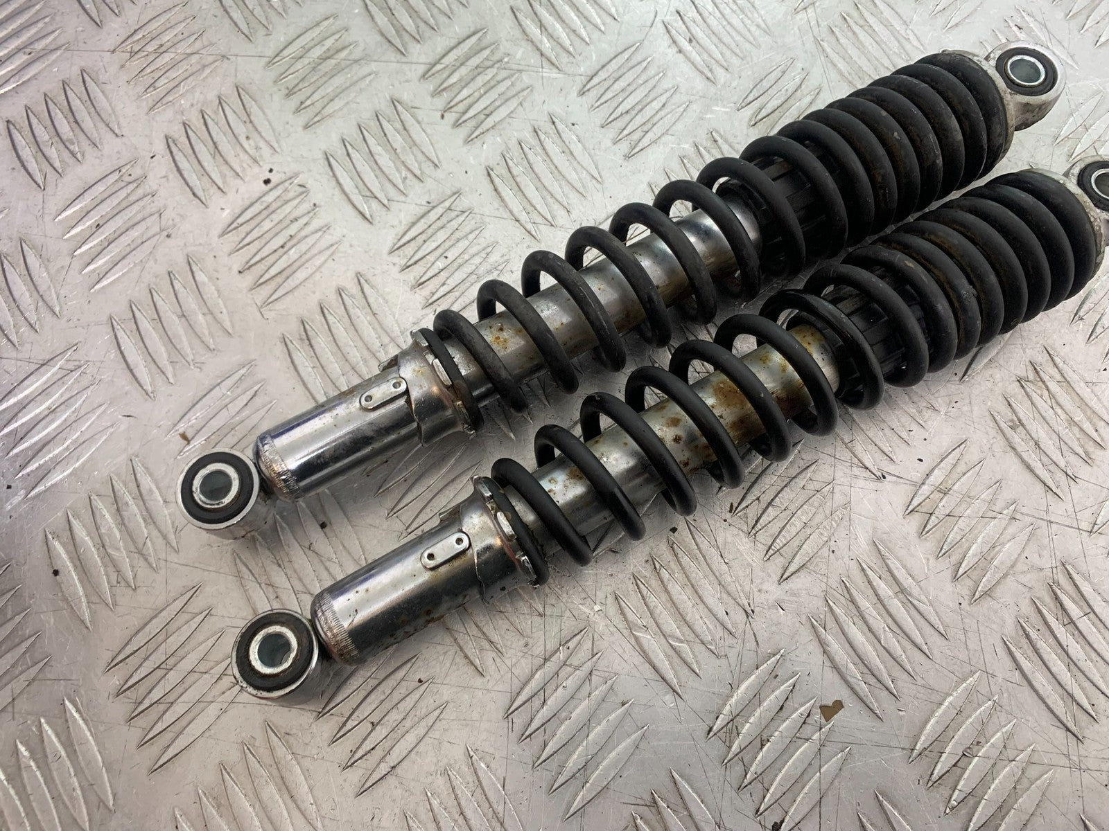 HONDA CBF125 CBF 125 REAR SHOCKS  YEAR 2009-14 (CMB1182)