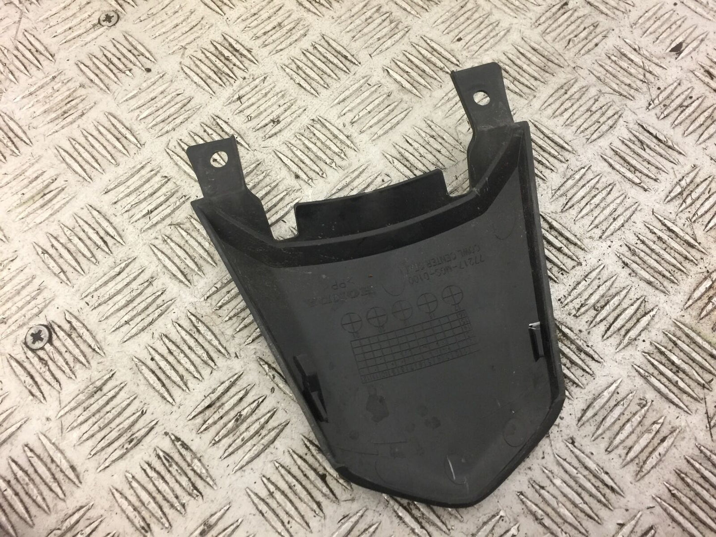 HONDA NC750 NC 750 TAIL PIECE JOINER  2014 (STOCK 533)