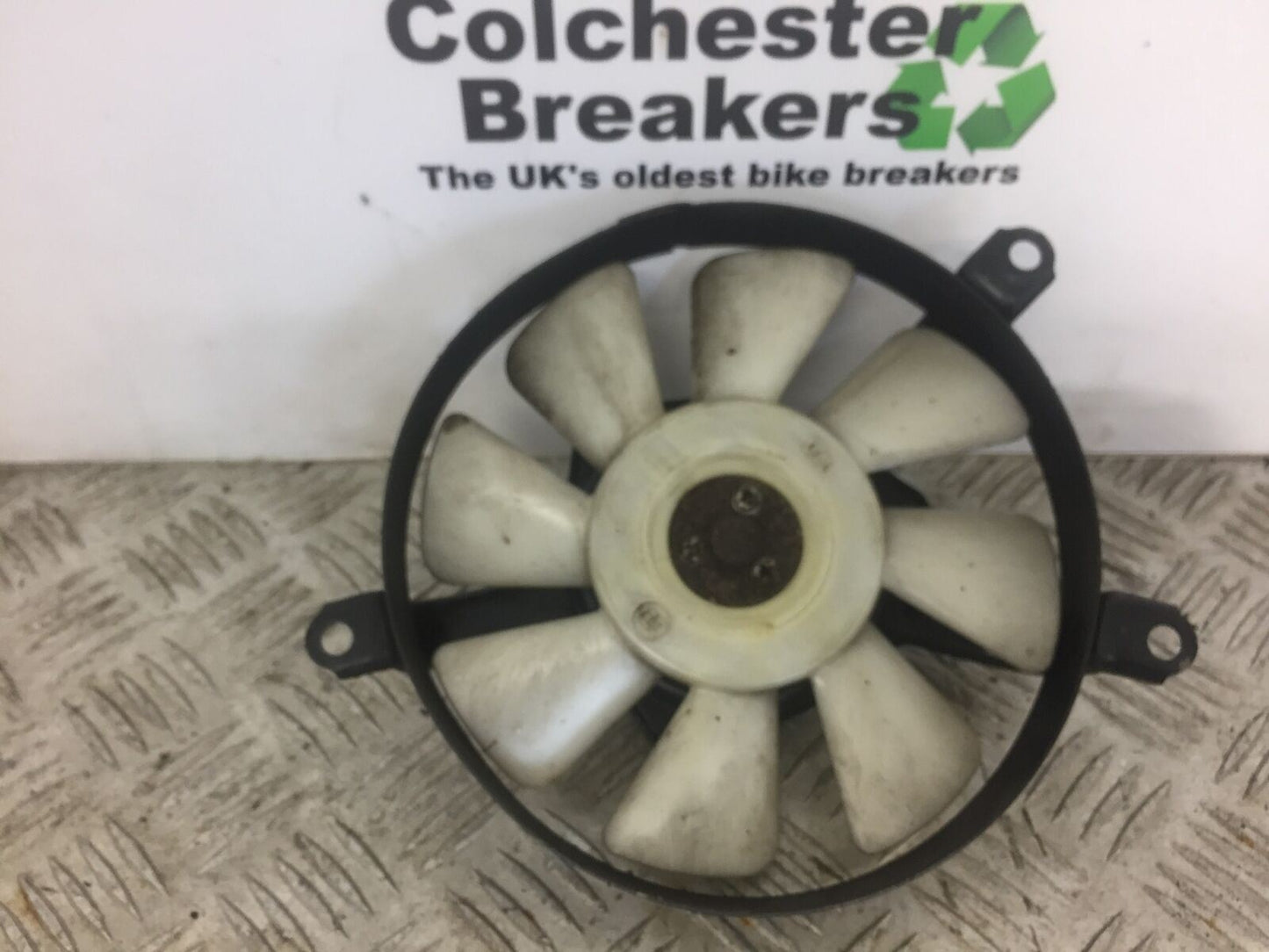 KAWASAKI ZZR600 ZZR 600 E RADIATOR FAN  YEAR 1993