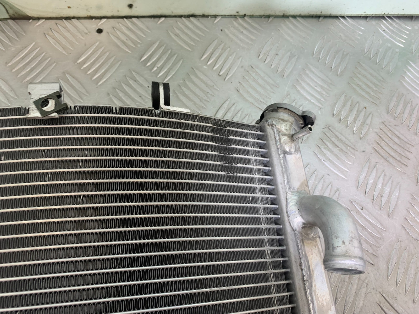 KAWASAKI ZX10R ZX 10R RADIATOR  YEAR 2011-2015 (CMB1154)