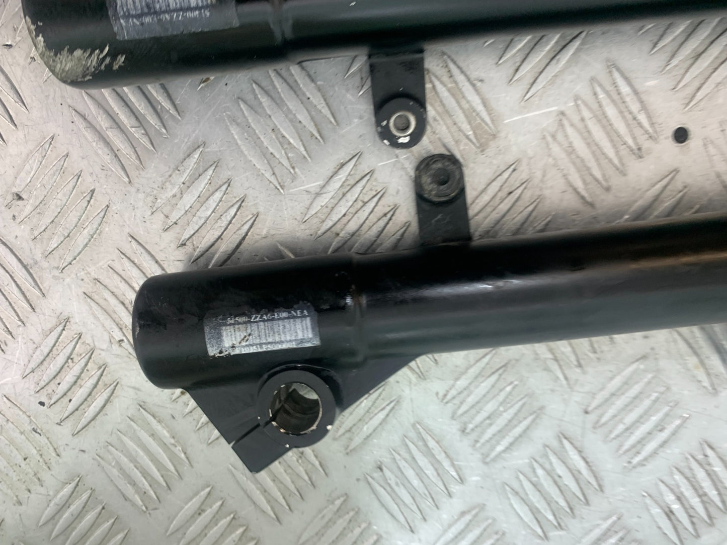 KAWASAKI J125 J125 FORKS  YEAR 2016-2020 (CMB1158)