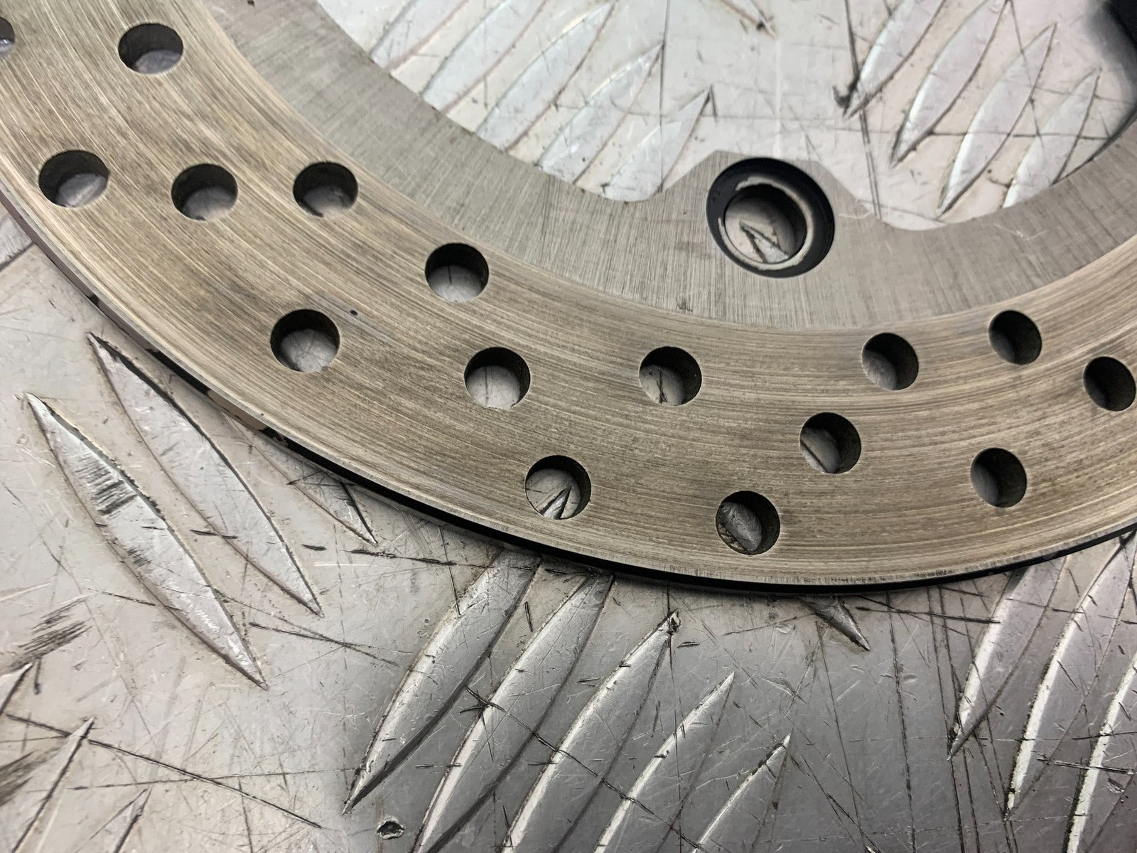 YAMAHA XSR900 XSR 900 REAR BRAKE DISC  YEAR 2022-2024 (CMB1215)