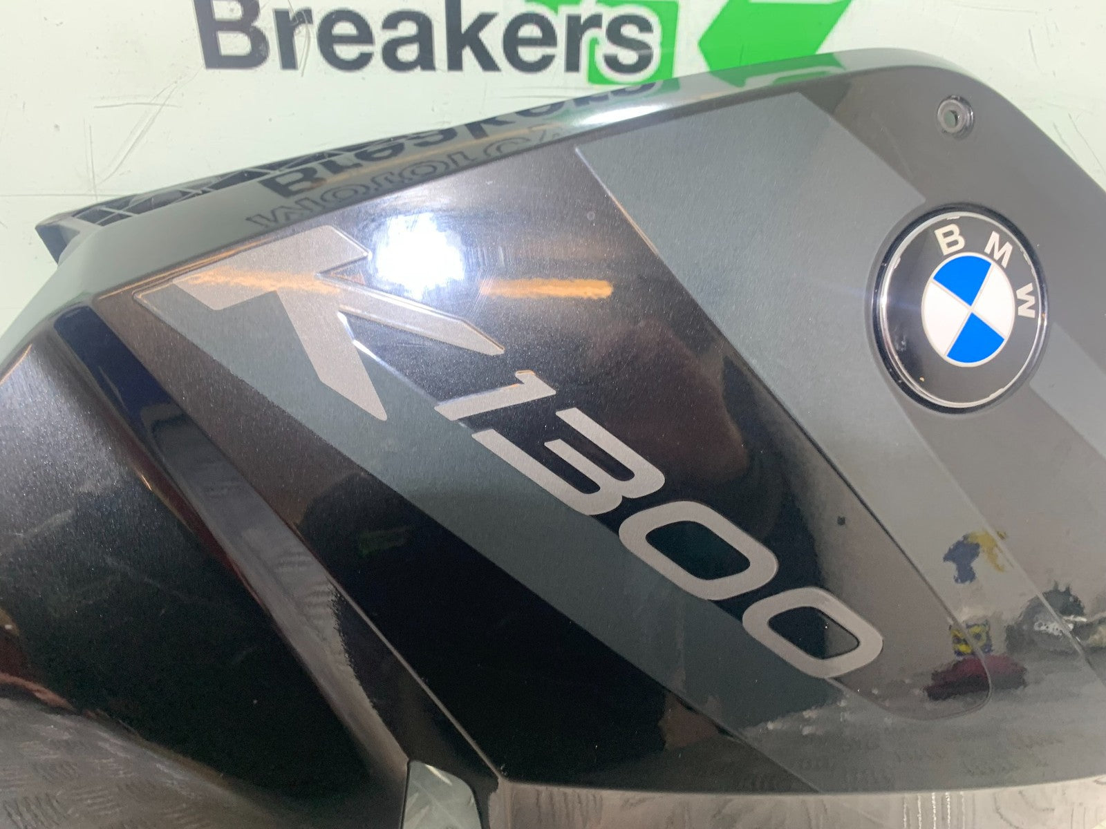 BMW K1300 S K 1300 S RIGHT FAIRING PANEL YEAR 2009-16 (CMB1216)