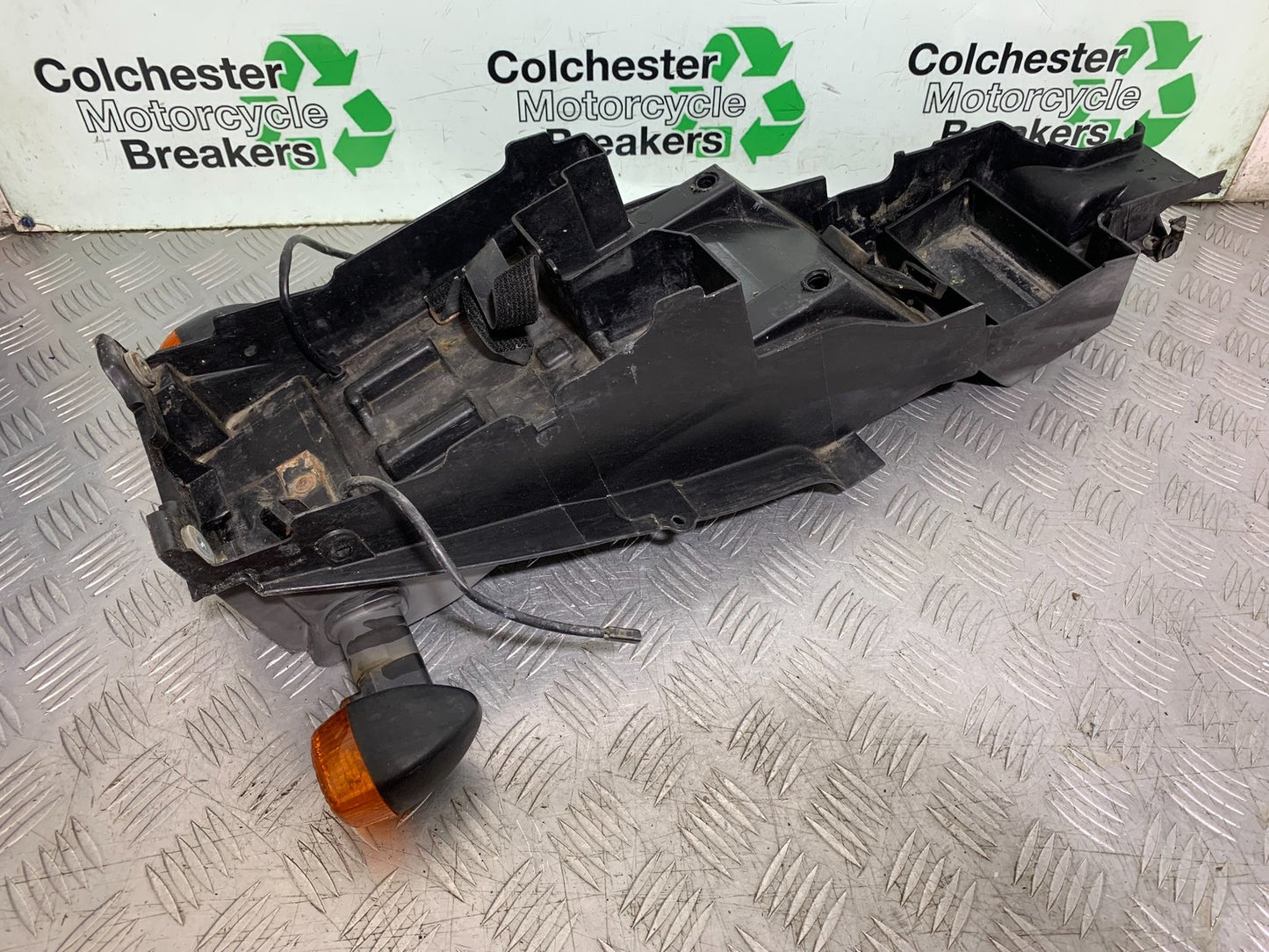 KAWASAKI ZX6R ZX6 J REAR MUDGUARD AND INDICATORS YEAR 2000 (CMB1312)