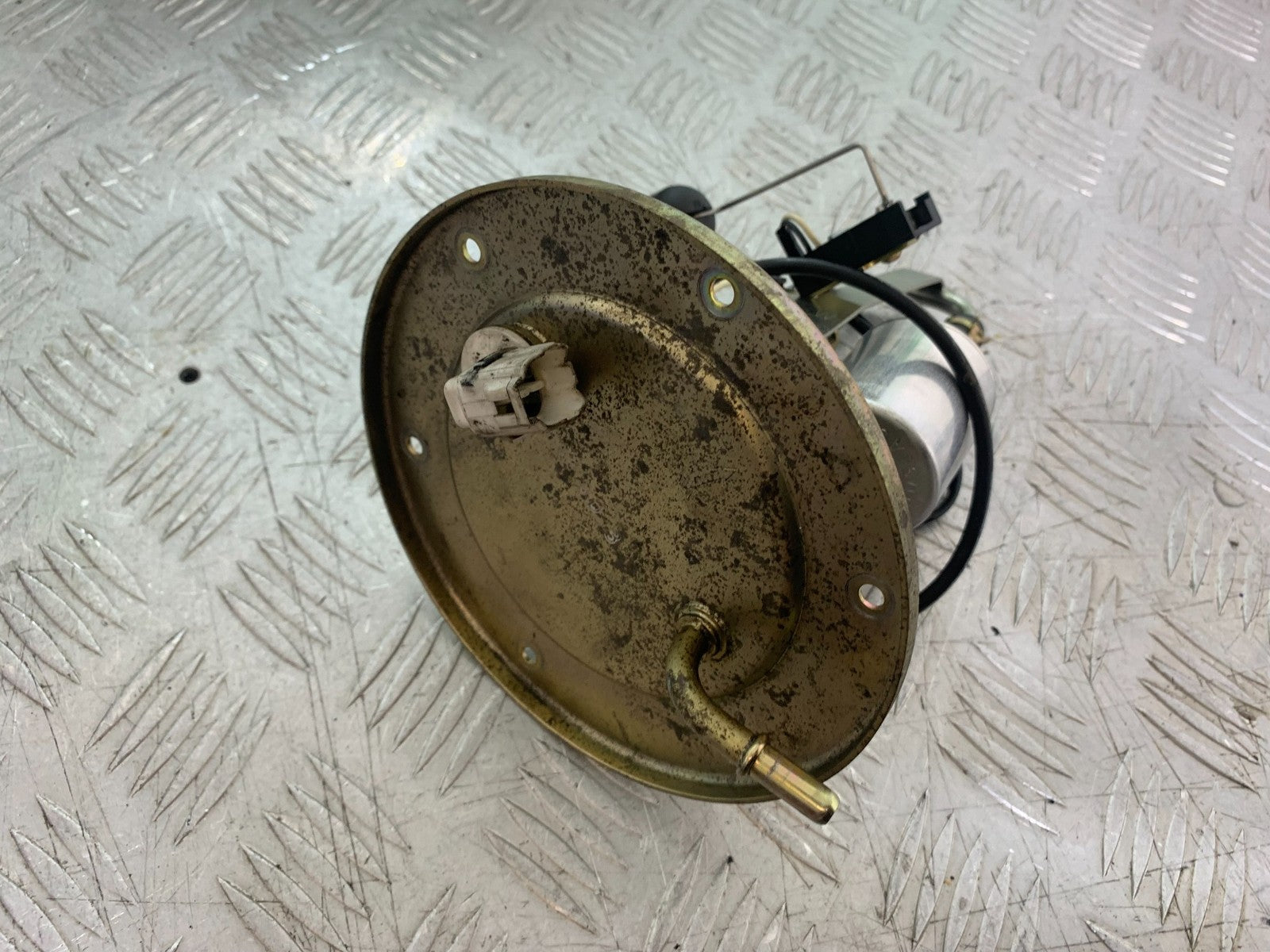 TRIUMPH 1050 SPEED TRIPLE PETROL PUMP YEAR 2005-2007 (CMB1322)