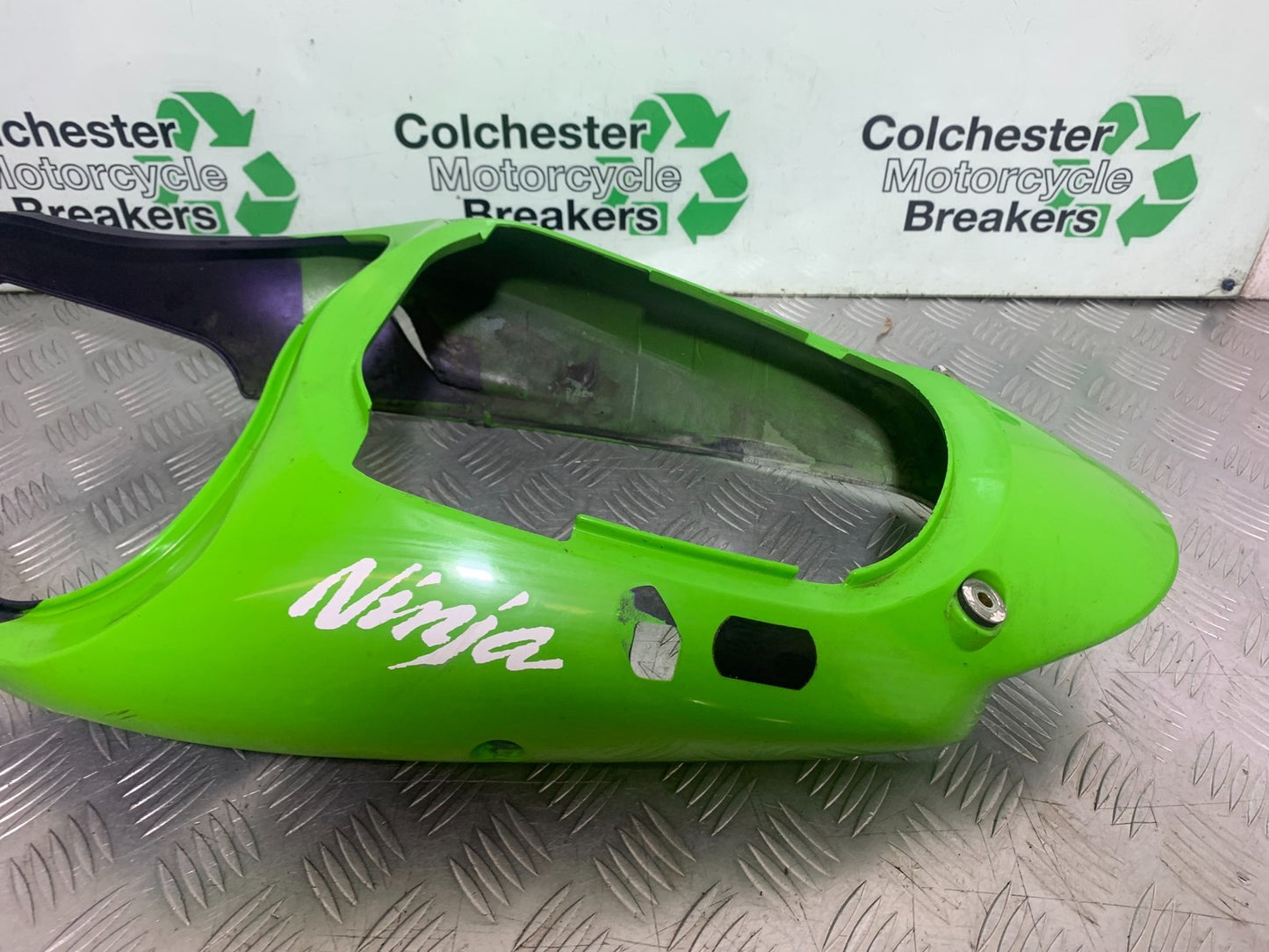 KAWASAKI ZX9R ZX9 E1 TAIL PIECE YEAR 2000-01 (CMB1171)