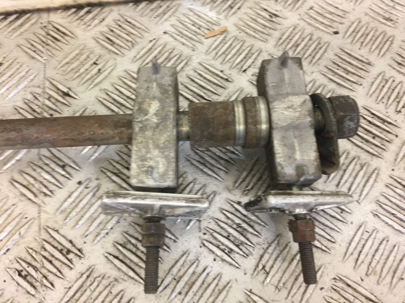 HONDA CBR1000 CBR 1000 FP FR REAR WHEEL SPINDLE  (STOCK 519)