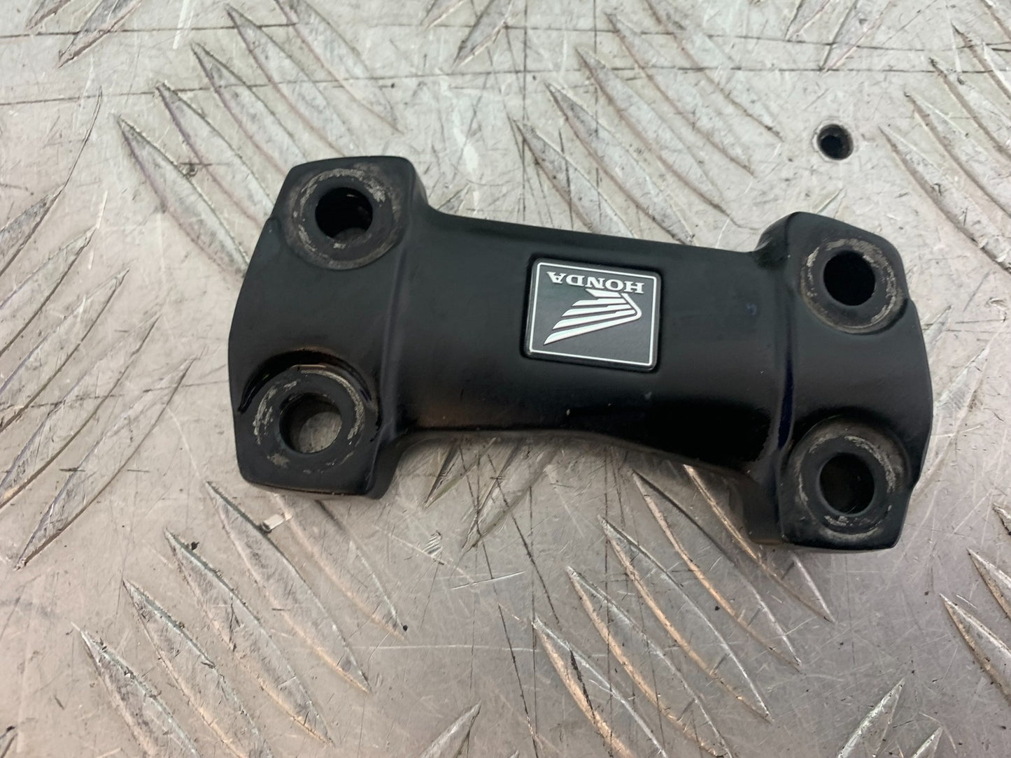 HONDA NC750 NC 750 X DCT HANDLEBAR CLAMP  YEAR 2019 (CMB1223)