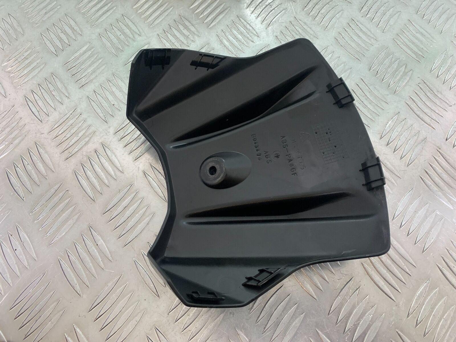 APRILIA RS4 125 PETROL TANK INFILL PANEL  YEAR 2011-2016 (STOCK 994)