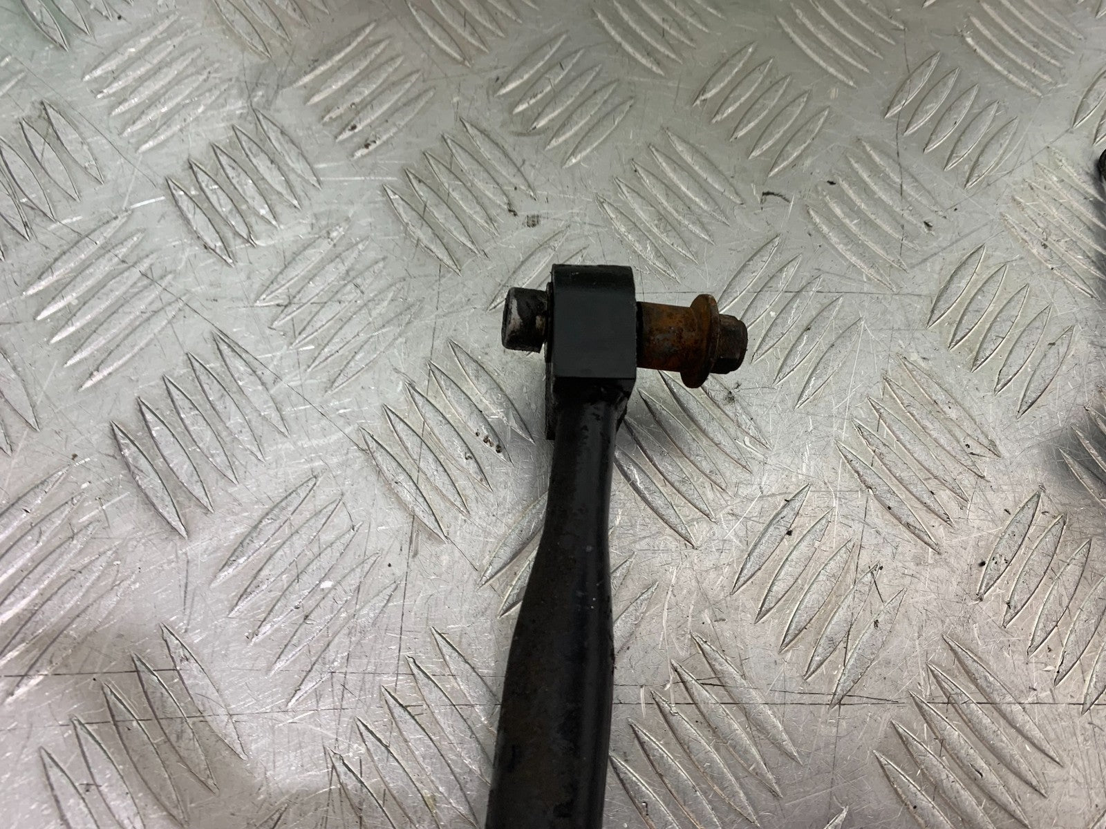 TRIUMPH 955i SPRINT ST CENTER STAND  YEAR 1999-04 (CMB1230)