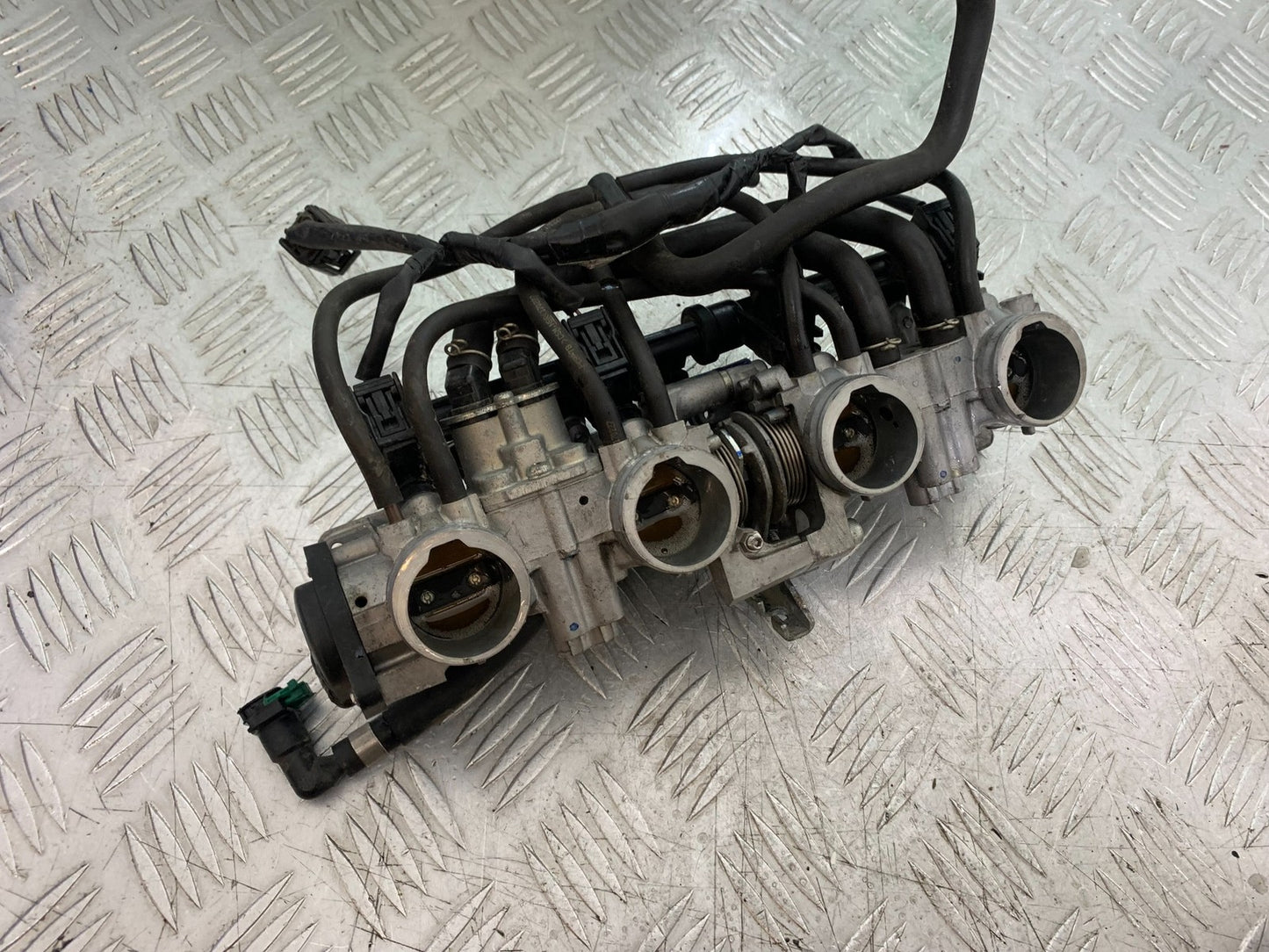 HONDA CB650F CB 650 FA-E THROTTLE BODIES  YEAR 2014-2017 (CMB1226)