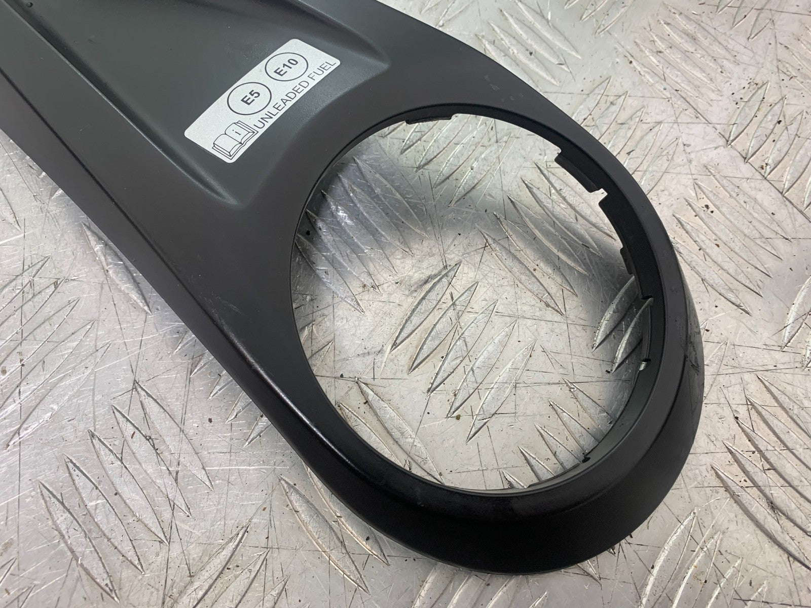 KTM 1290 SUPER DUKE R PETROL TANK INFILL PANEL  YEAR 2020-2024 (CMB1272)