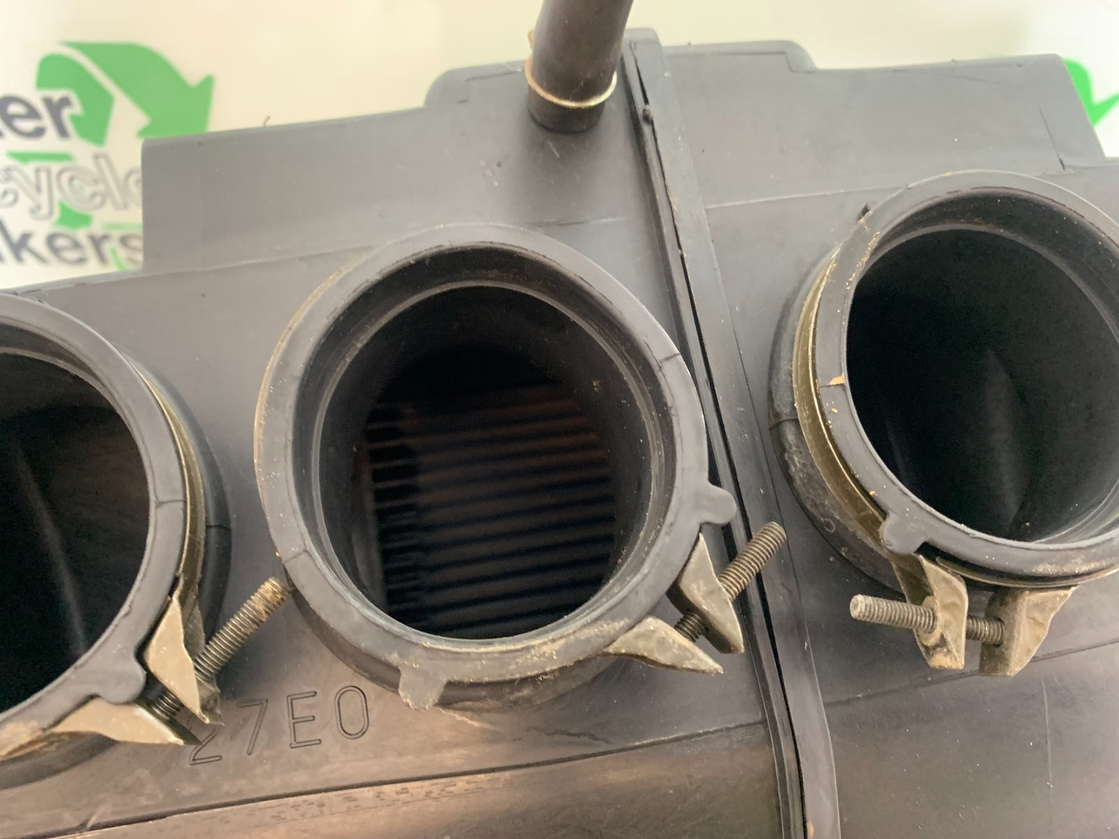 SUZUKI GSF1200  GSF 1200 BANDIT AIRBOX  YEAR 1997-2000 (CMB1149)