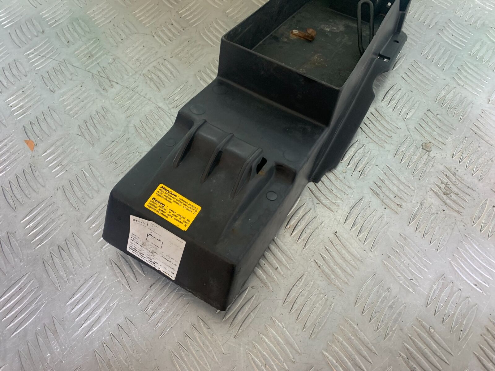 APRILIA RS50 RS 50 UNDERTRAY  YEAR 1996-1998 (CMB1132)