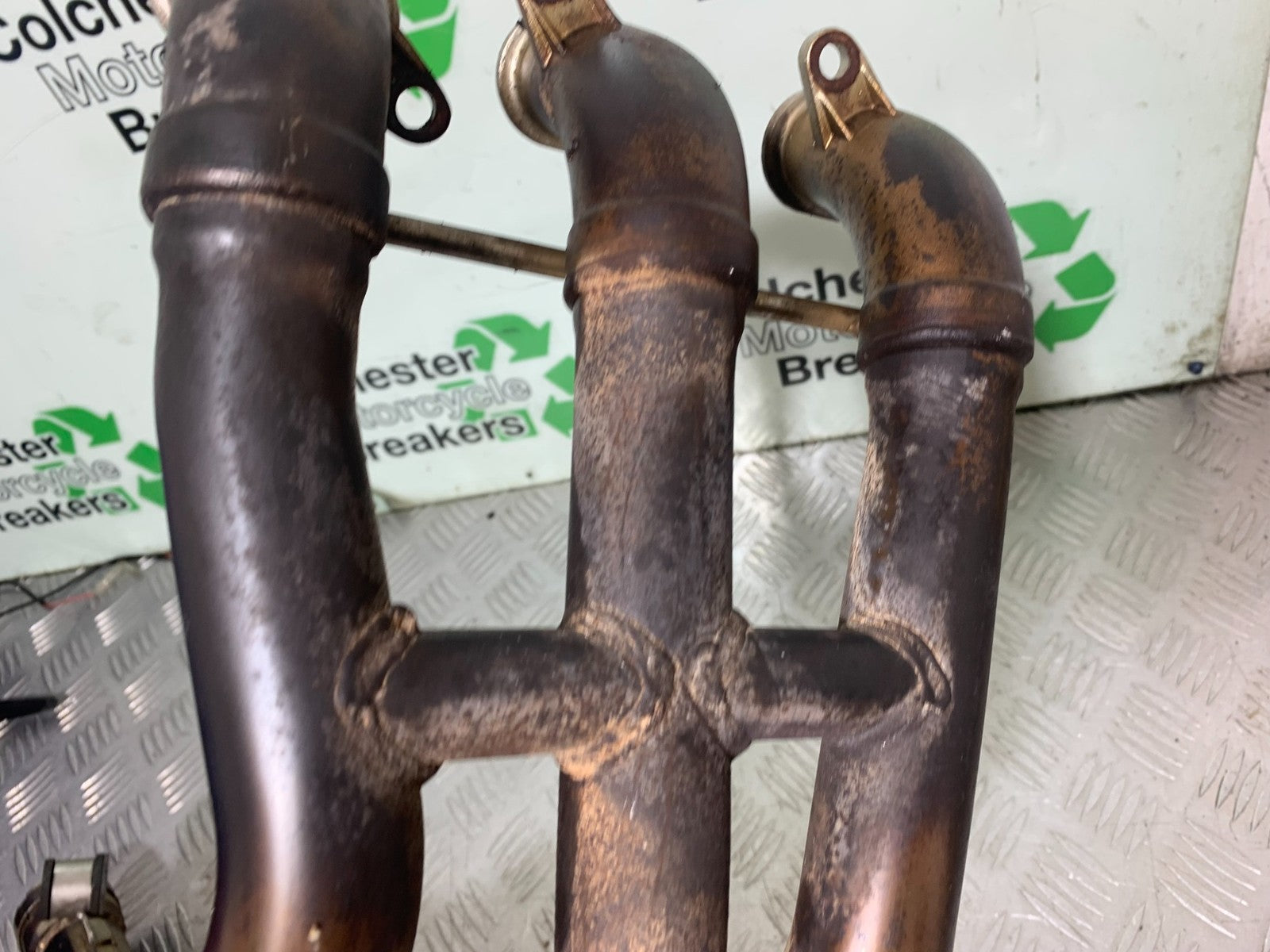 TRIUMPH 1050 SPEED TRIPLE EXHAUST DOWNPIPES   YEAR 2005-2007 (CMB1322)