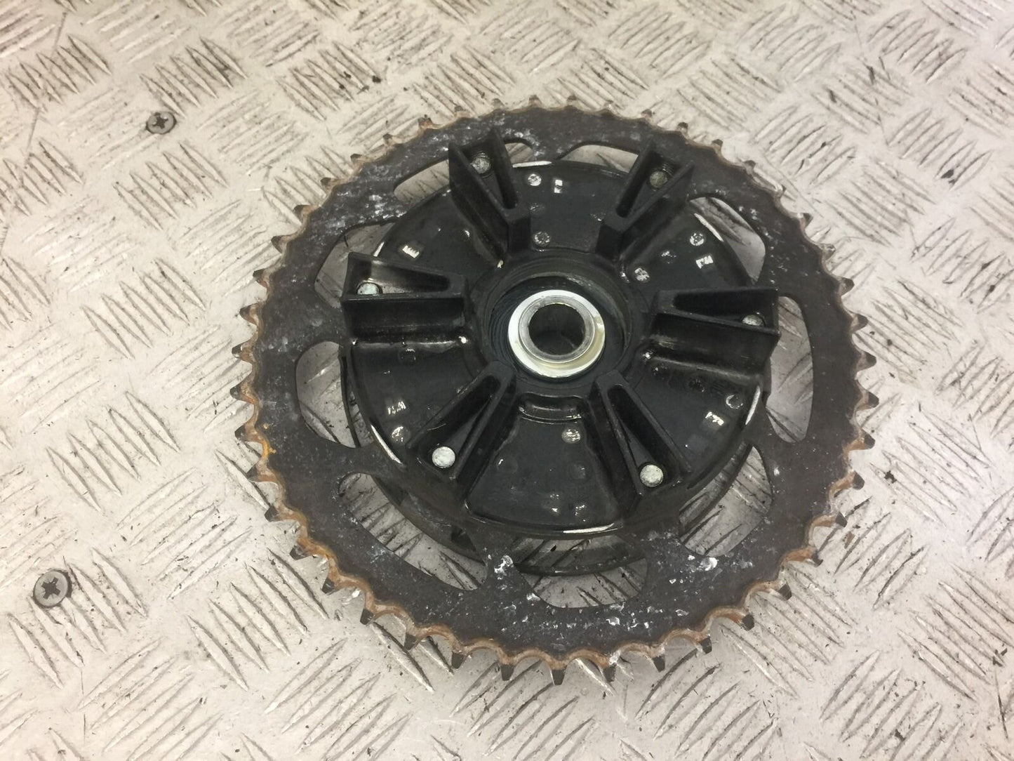 YAMAHA MT09 MT-09 TRACER REAR SPROCKET CARRIER   YEAR 2017 (STOCK 663)