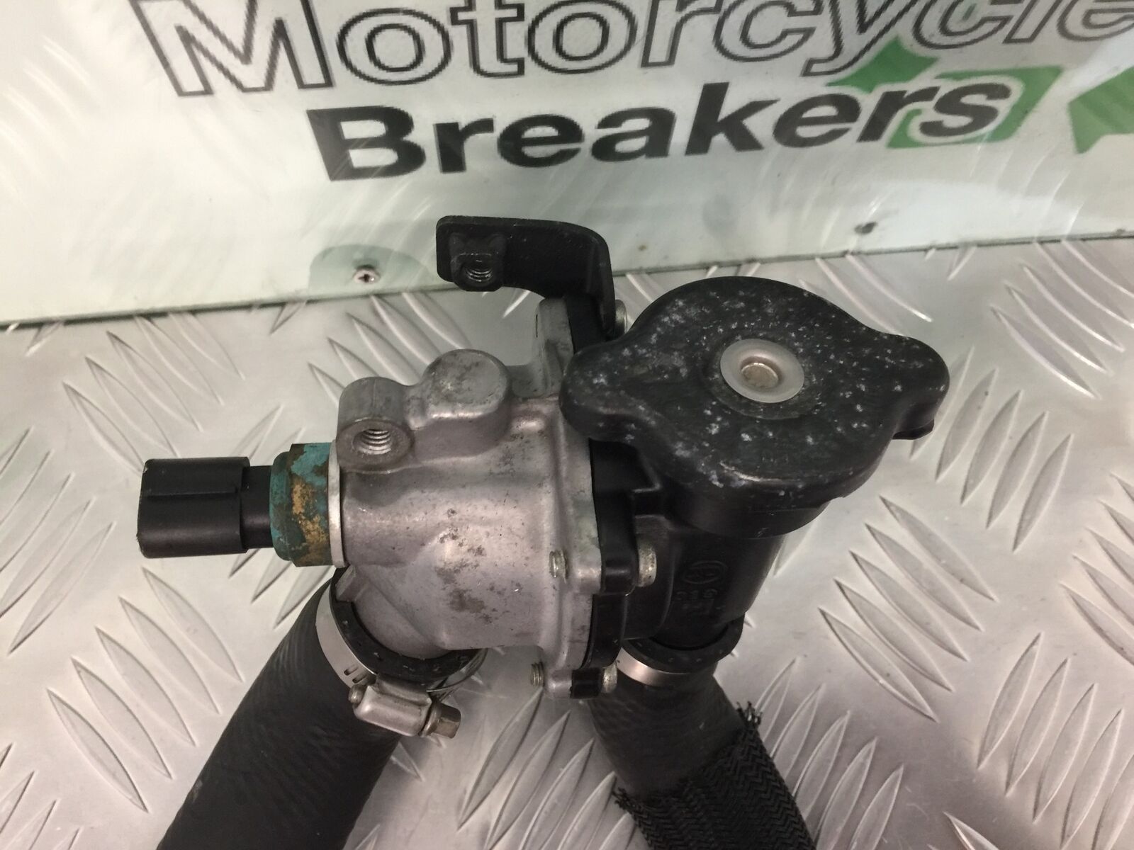KAWASAKI Z1000 Z 1000 THERMOSTAT  YEAR 2007-2009  (STOCK 927)