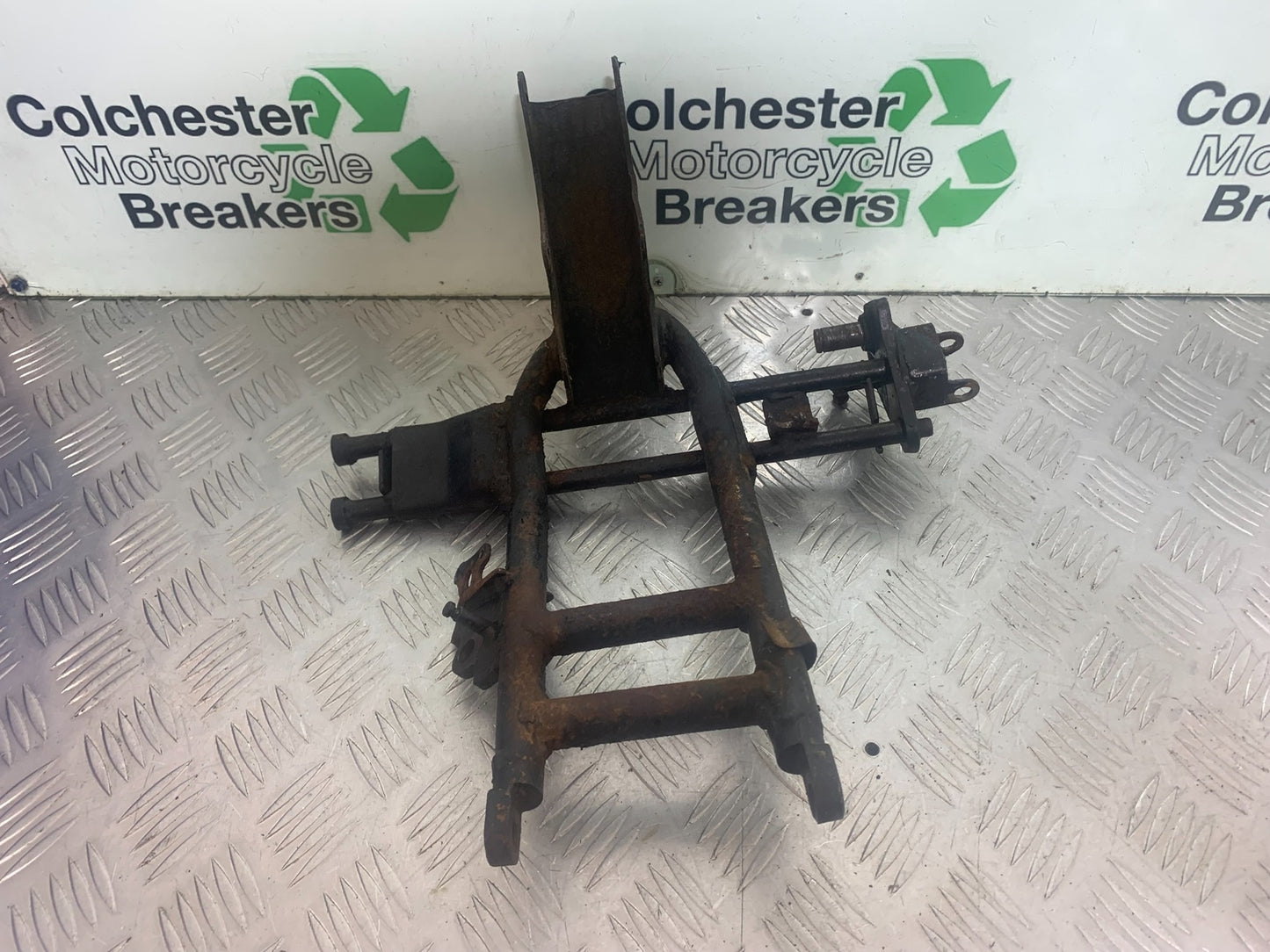 PIONEER XF250 ENGINE BRACKET YEAR 2009 (CMB1143)