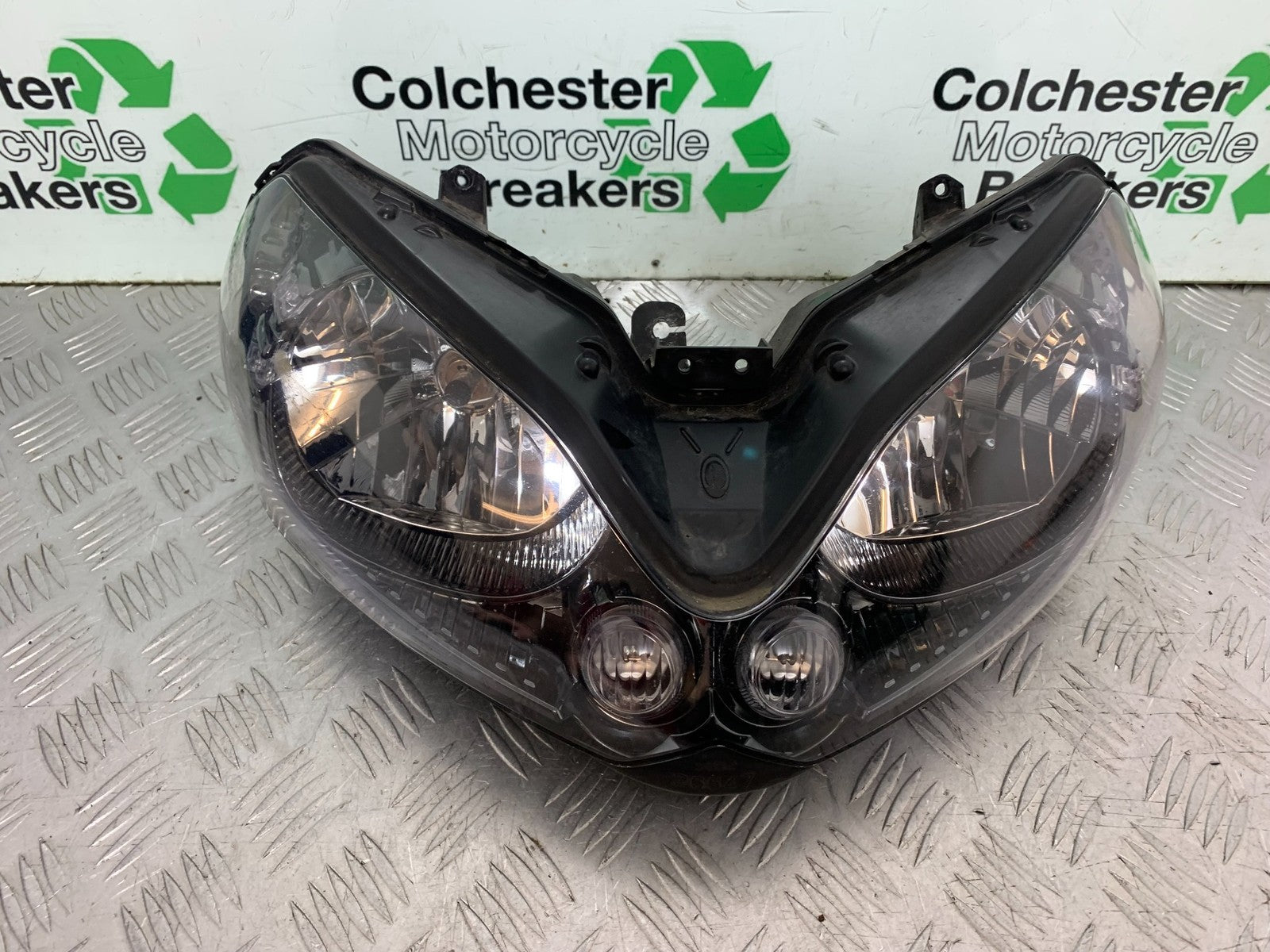 KAWASAKI GTR1400 GTR 1400 HEADLIGHT  YEAR 2007-2009 (CMB1306)