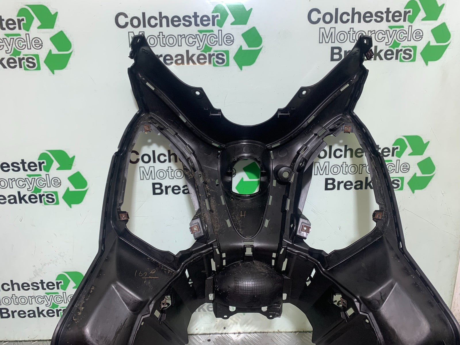 YAMAHA XMAX 300 INNER PANNEL YEAR 2017-2020 (CMB1218)