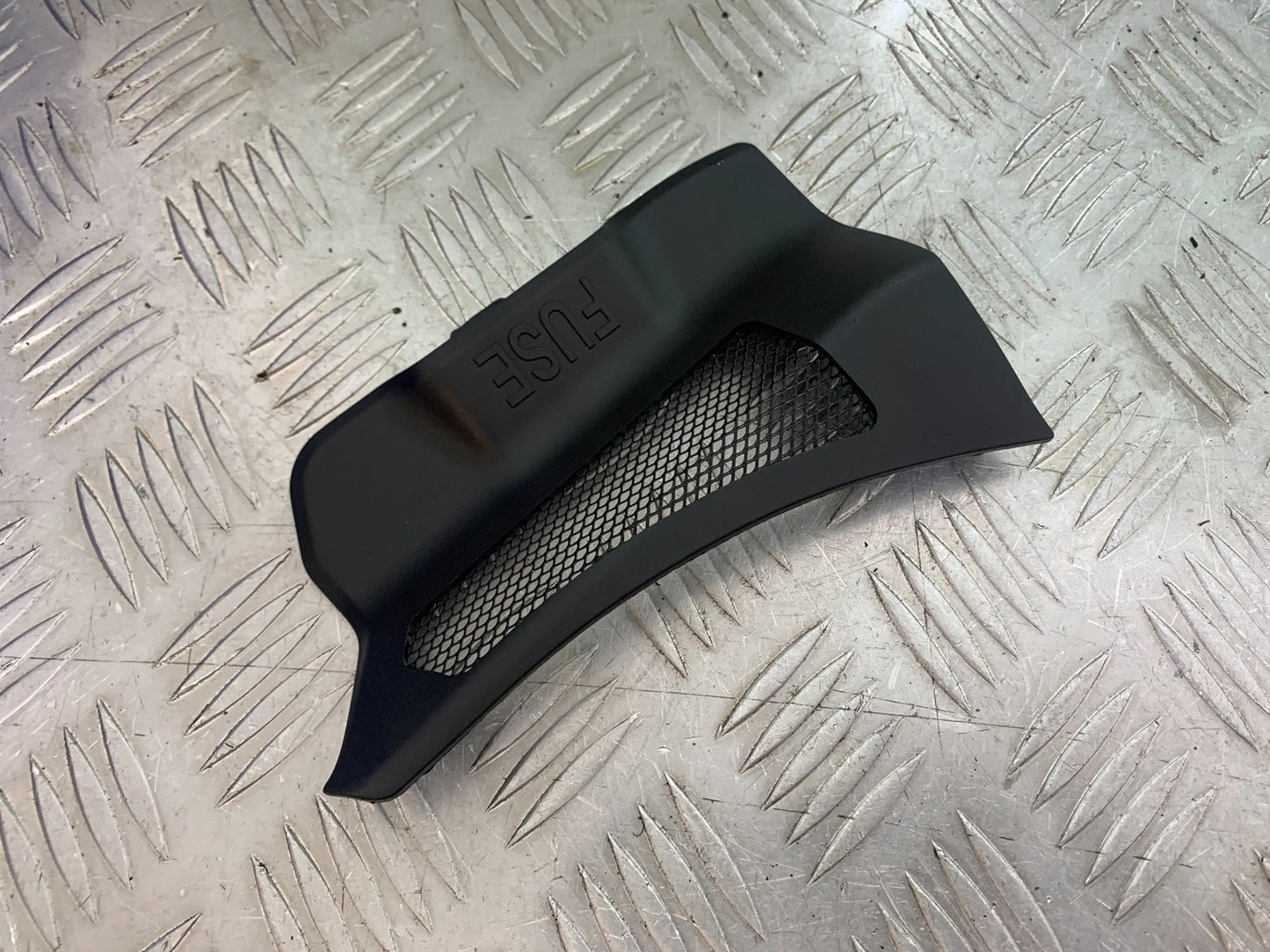 DUCATI 1299 PANIGALE FUSE COVER    YEAR 2016 (CMB 1187)