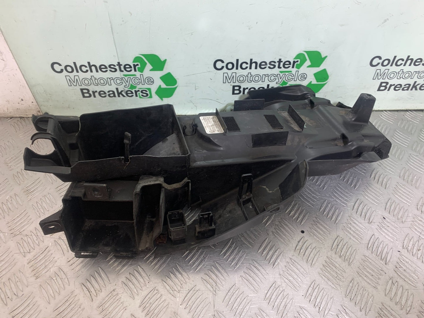 HONDA XL125 VARADERO UNDERTRAY  YEAR 2001-2006  (CMB1210)
