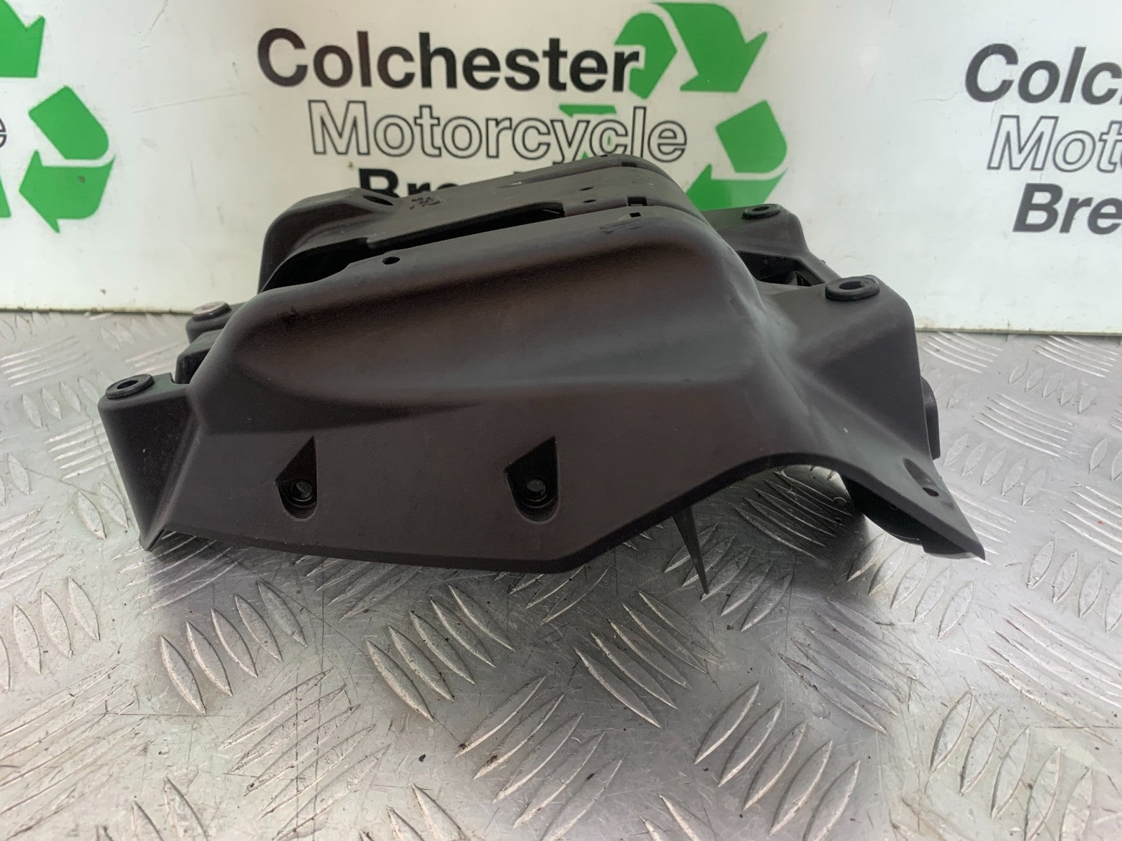 KTM 690 DUKE R LC4 HEADLIGHT BACKING INFILL YEAR 2012-2015  (CMB1180)