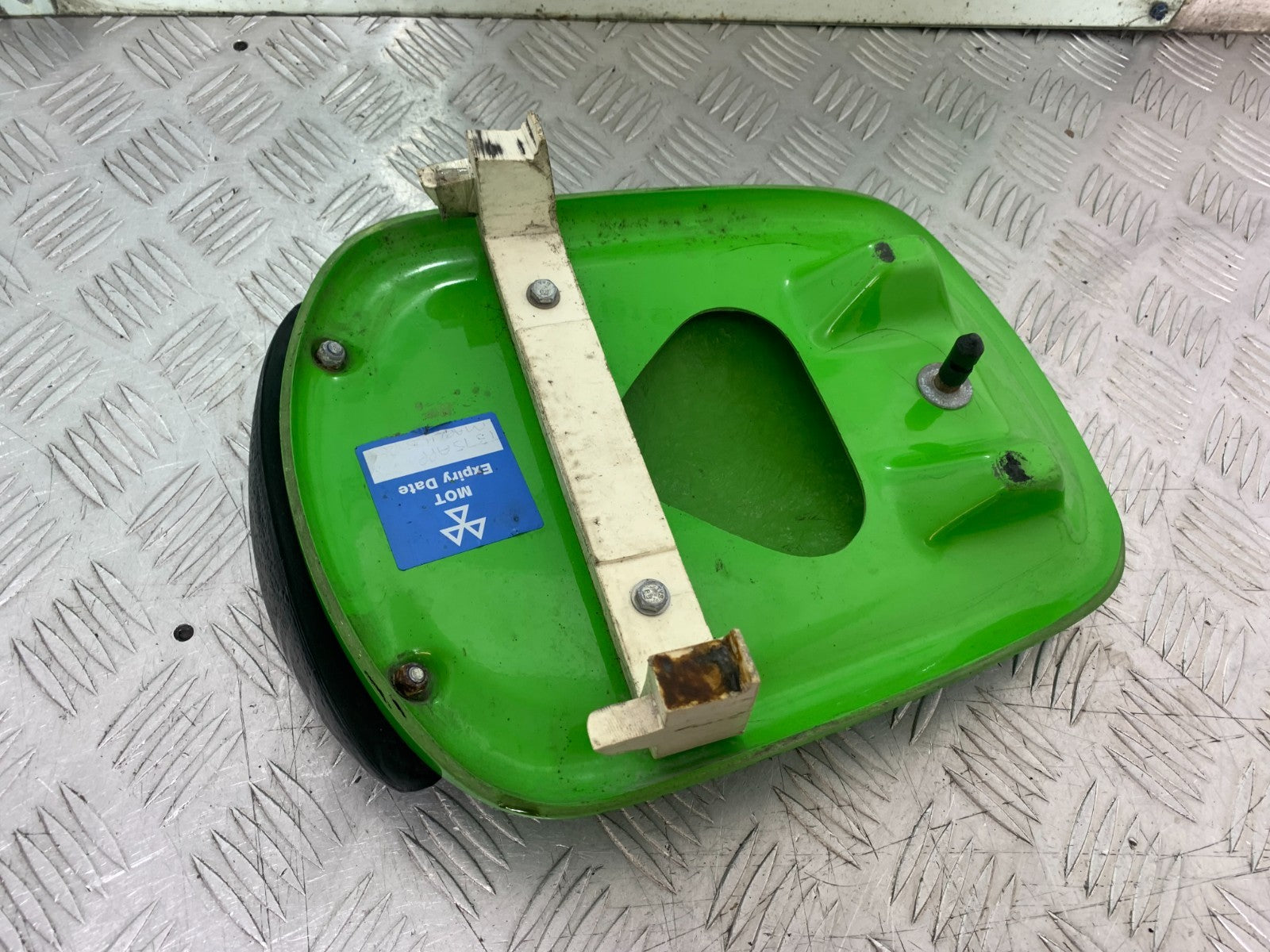KAWASAKI ZX9R ZX9 R REAR SEAT COWL  YEAR 1998-1999 (CMB1329)
