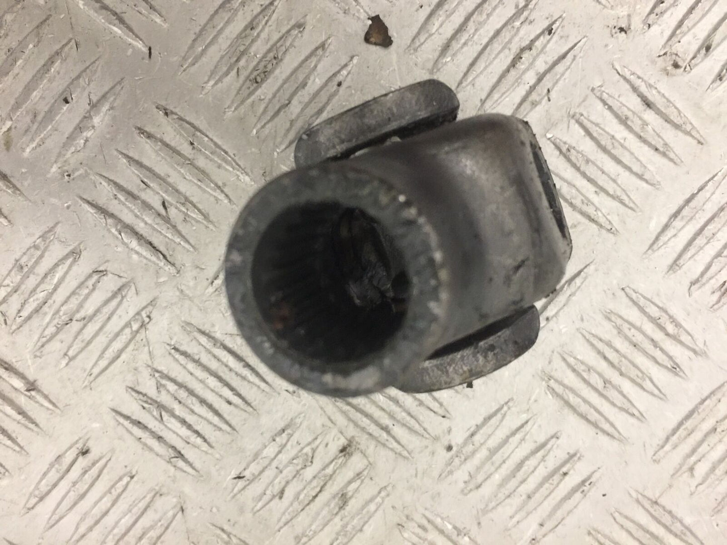 HONDA NT 700 V DEAUVILLE DRIVE SHAFT KNUCKLE  YEAR 2006-2010 (STOCK 840)