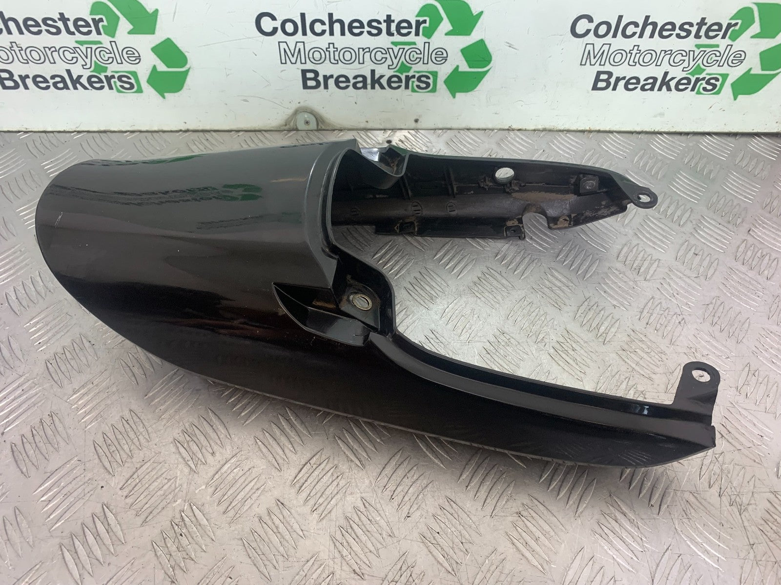 SUZUKI GSX750 INAZUMA TAIL PIECE  YEAR 1998-2003 (CMB1308)