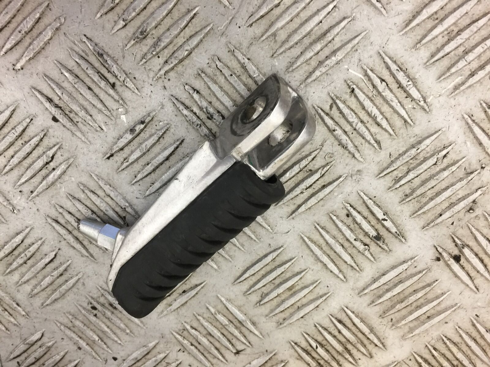 KAWASAKI NINJA 250 SL BX250 FRONT RIGHT PEG   YEAR 2017 (STOCK 479)