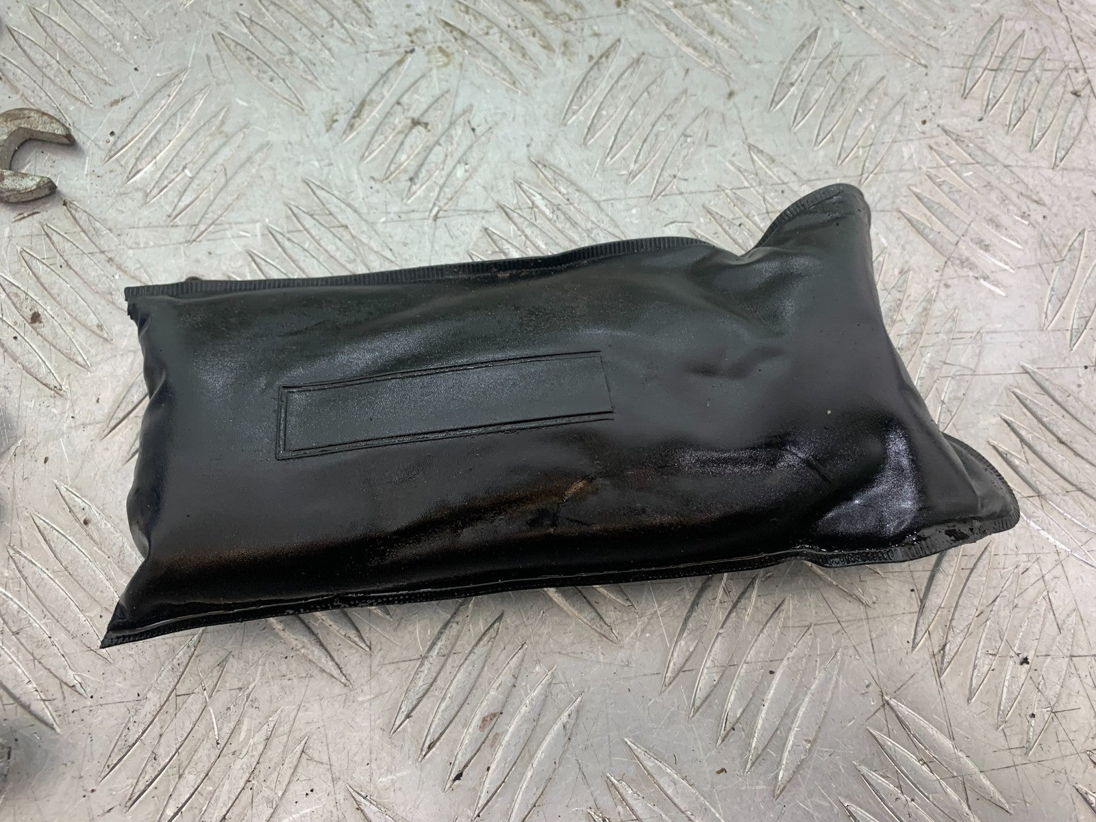 HONDA NT650 V DEAUVILLE TOOL KIT  YEAR 1999 (CMB1268)
