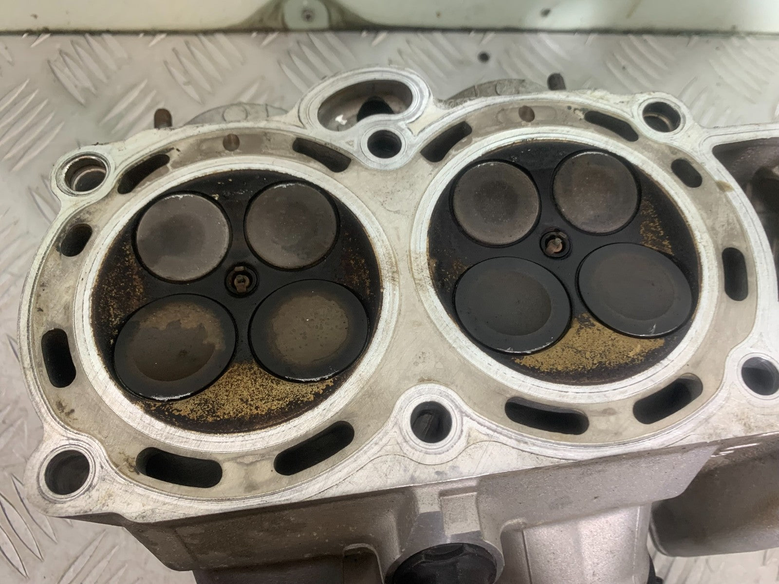 APRILIA RSV4 FACTORY FRONT CYLINDER HEAD   YEAR 2009-2012 (CMB1224)