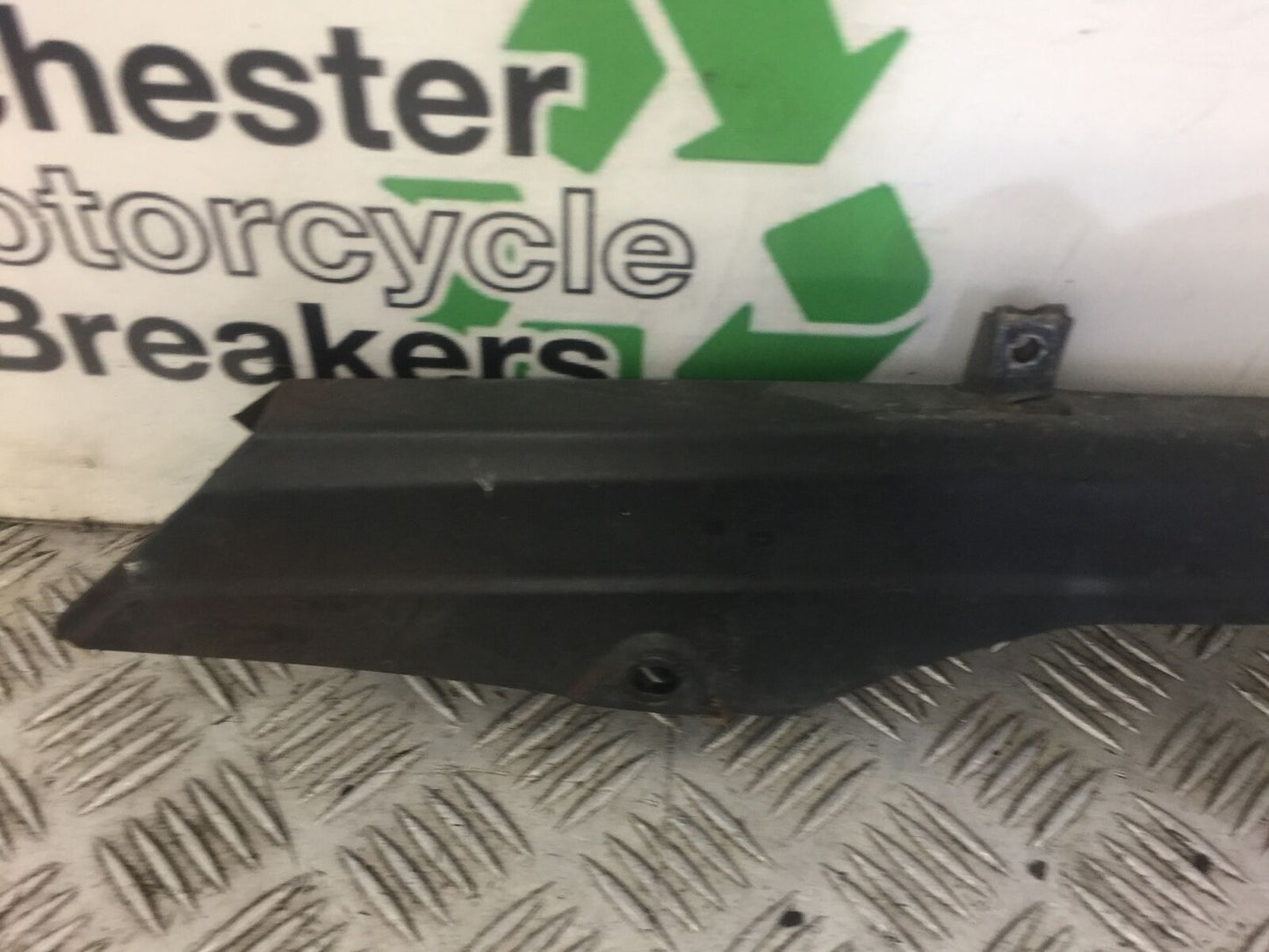 HONDA CBF125 CBF 125 CHAIN GUARD  YEAR 2011 (STOCK 350)