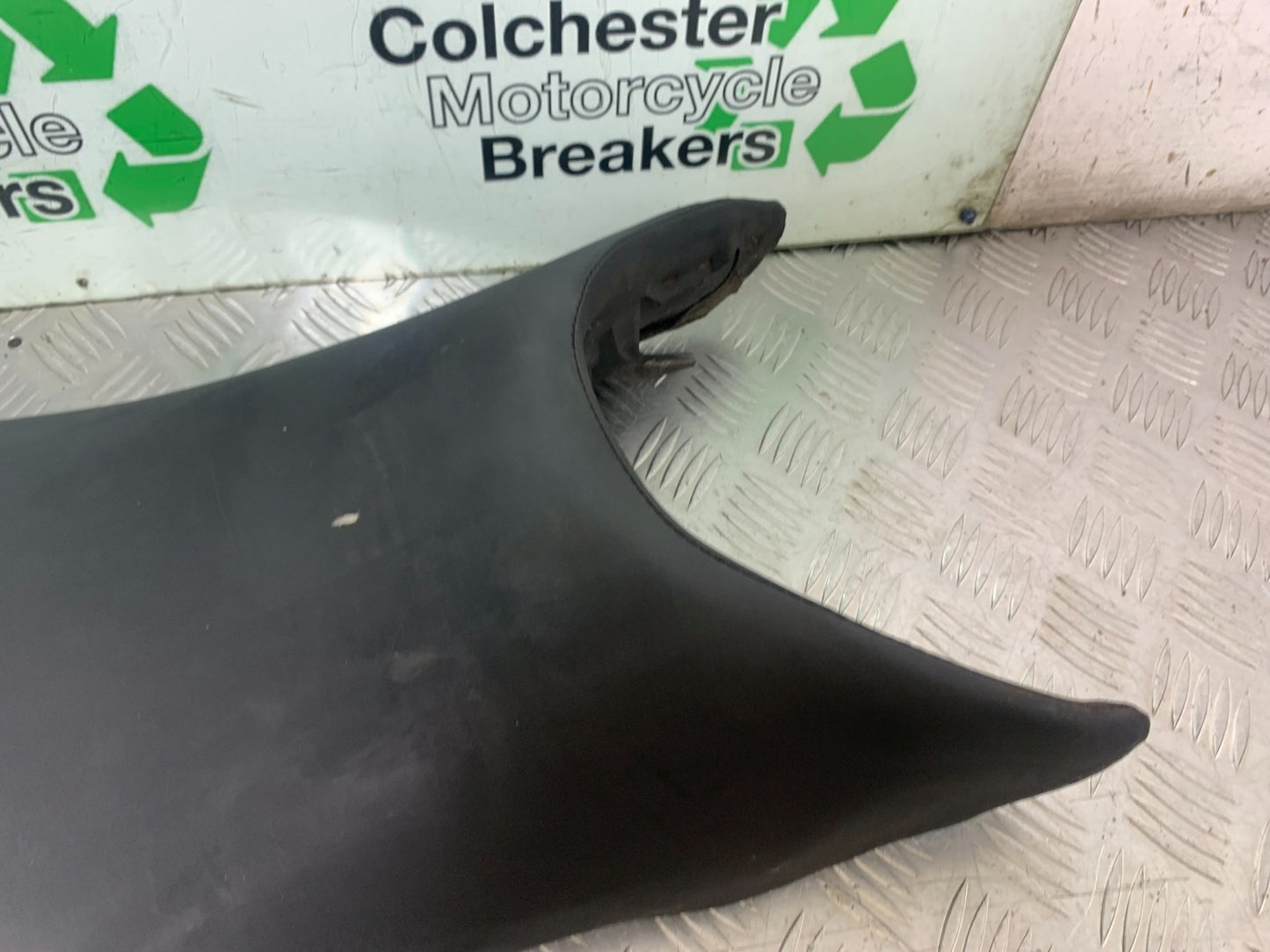 HONDA CBR600 CBR 600 FX FY SEAT YEAR 1999-2000 (CMB1287)