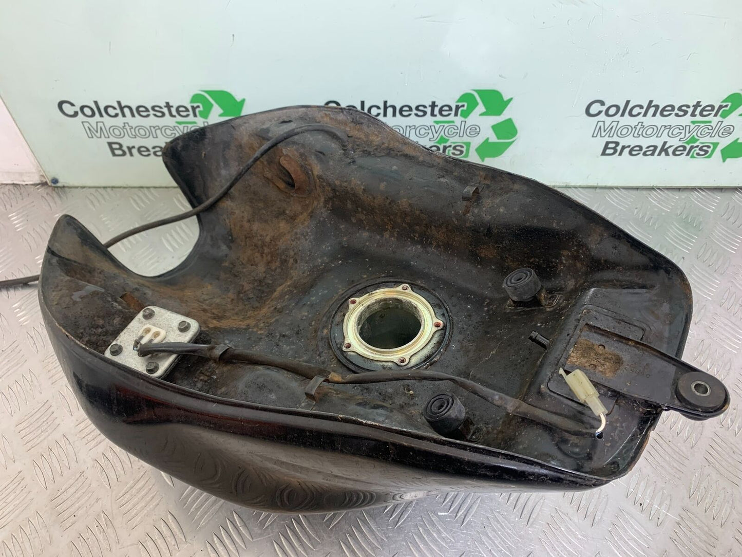 KAWASAKI Z750 Z 750 PETROL TANK   YEAR 2004-2006  (CMB1104)